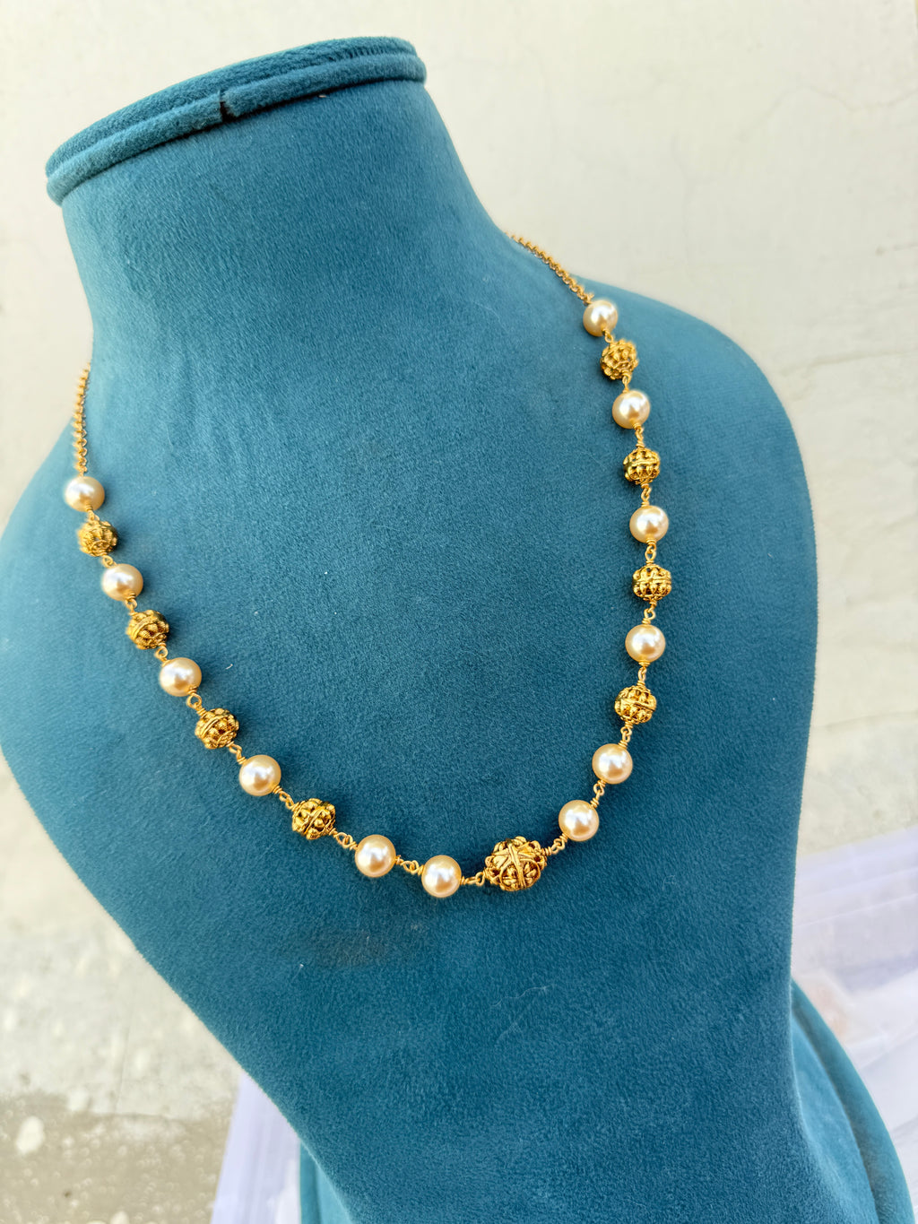 Bb046 gold ball pearl chain