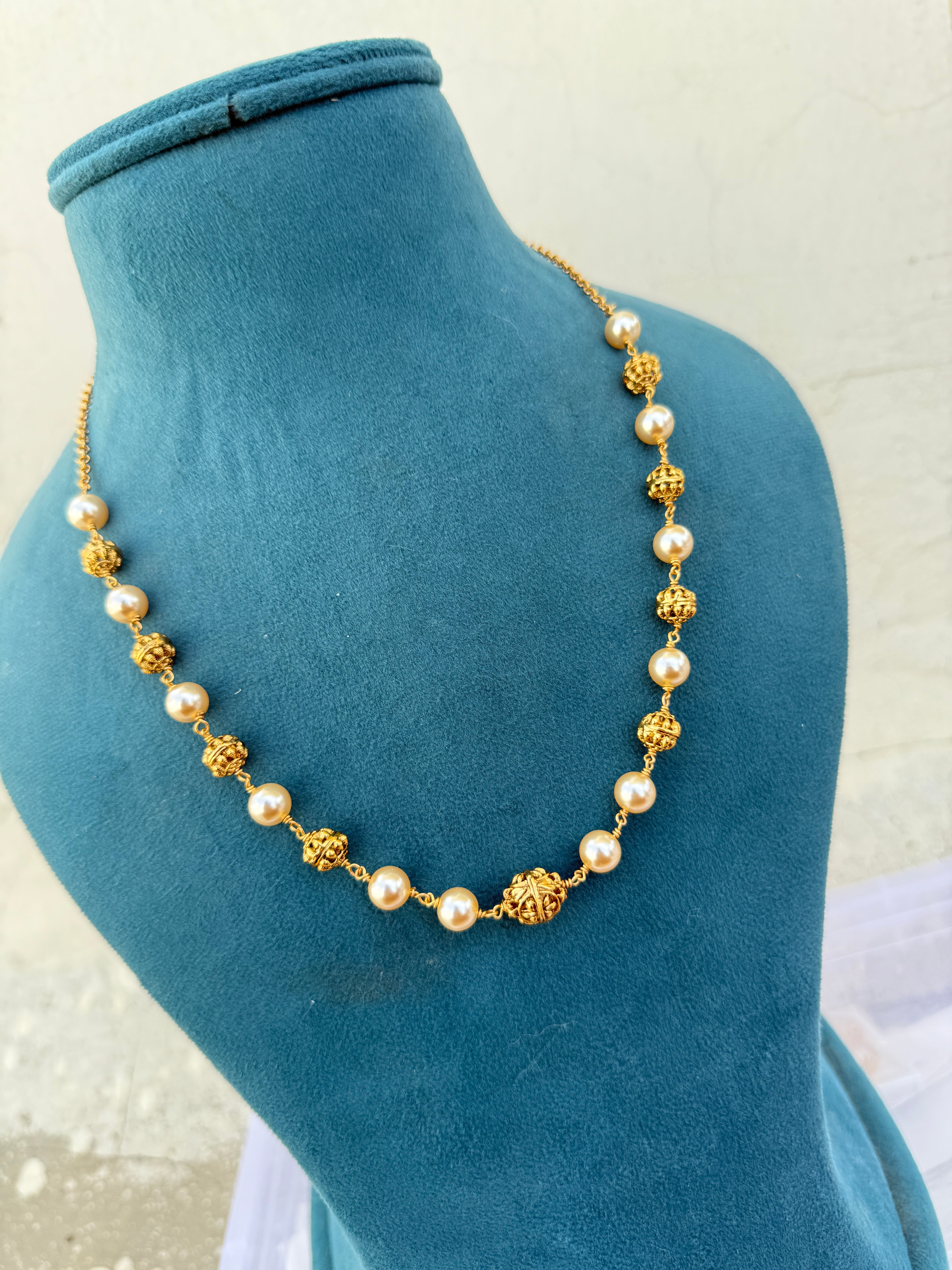 Bb046 gold ball pearl chain