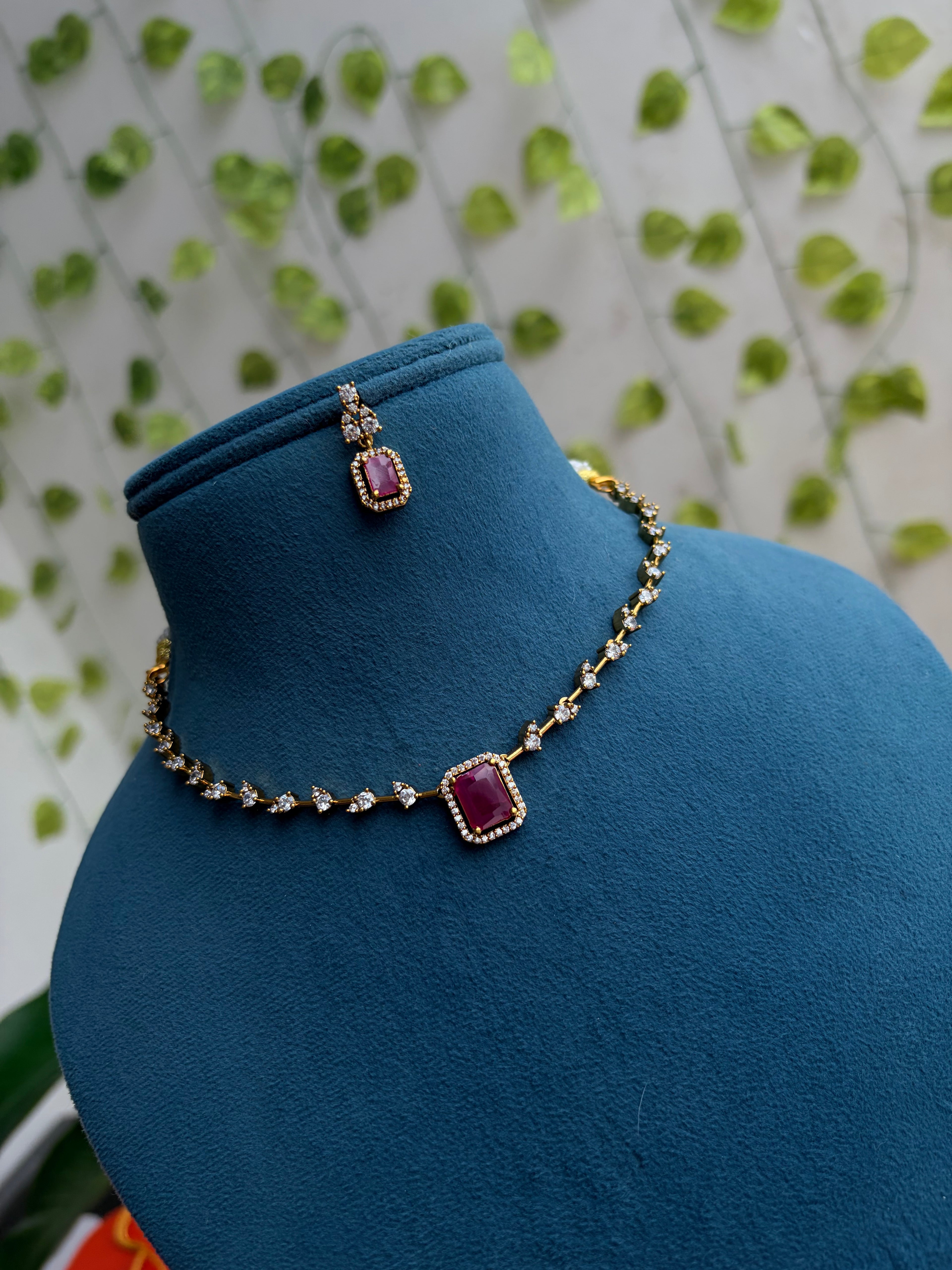 Simple Diamond polish short Neckset with Earrings Ns940