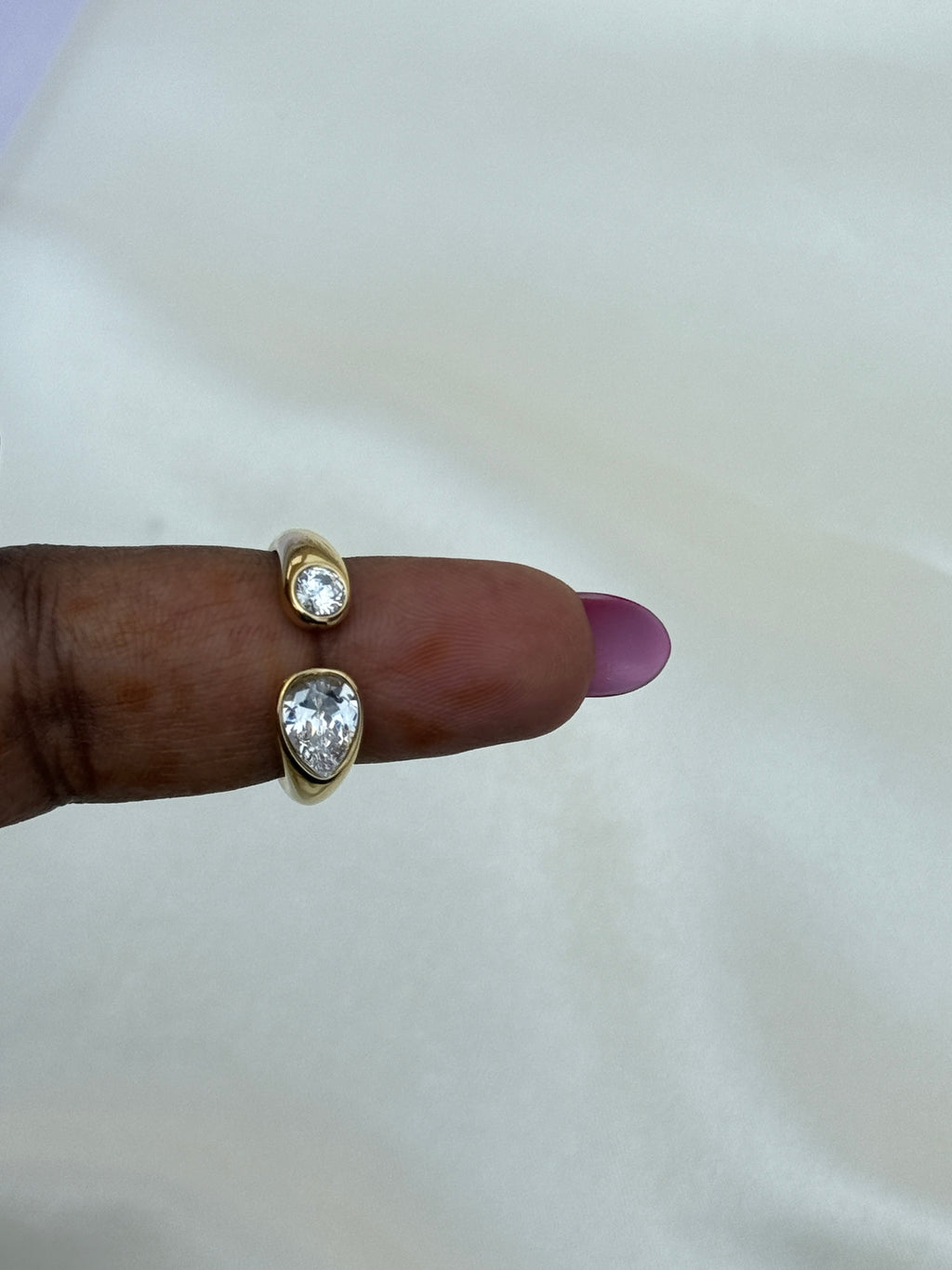 Rg057 anti tarnish 2 stones adjustable finger ring