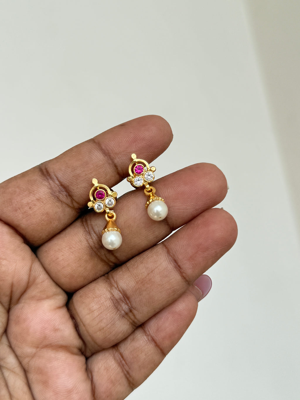 Ph323 panchaloham pearl hanging studs