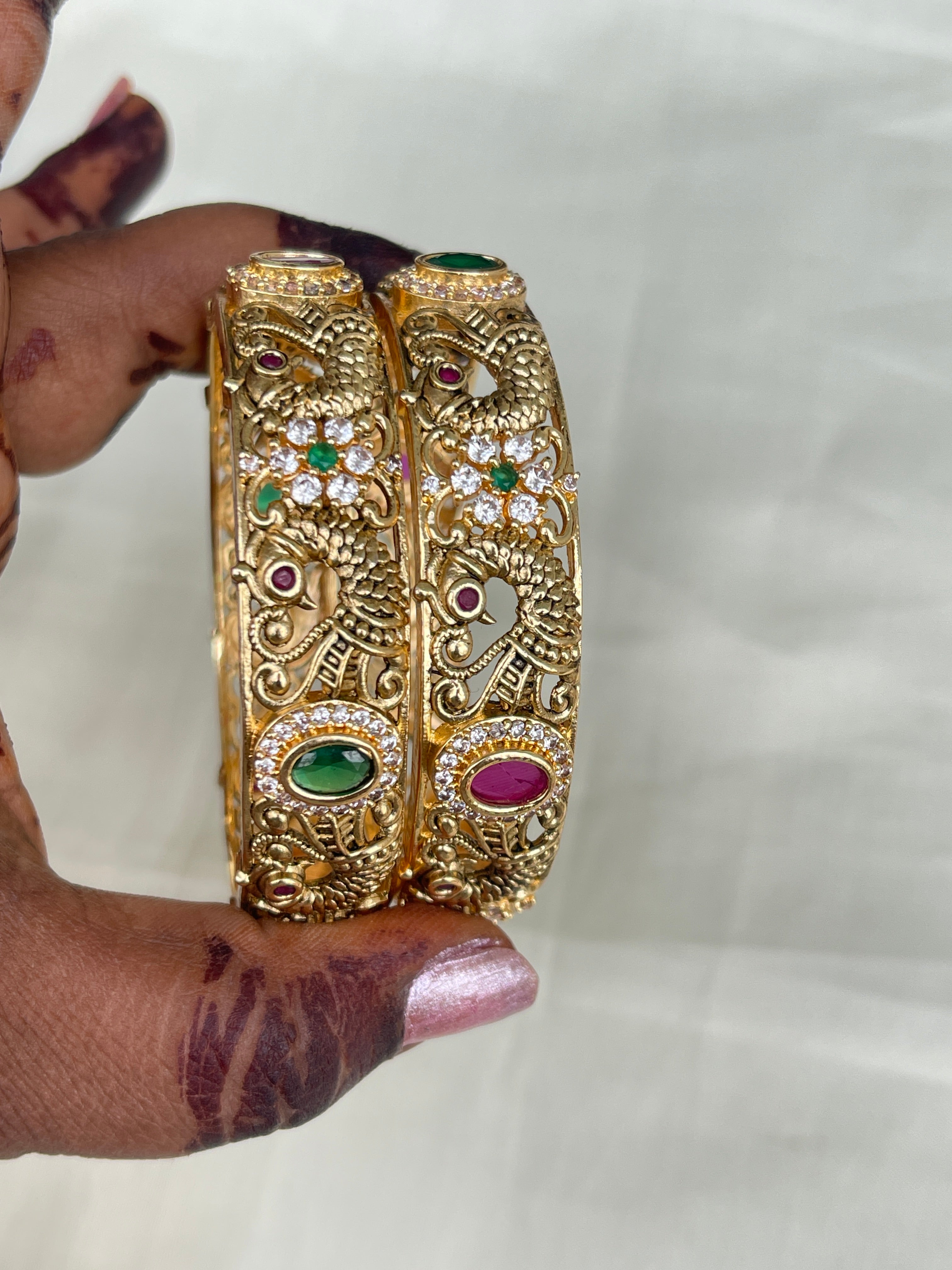 Peacock multi broad bangles sb521