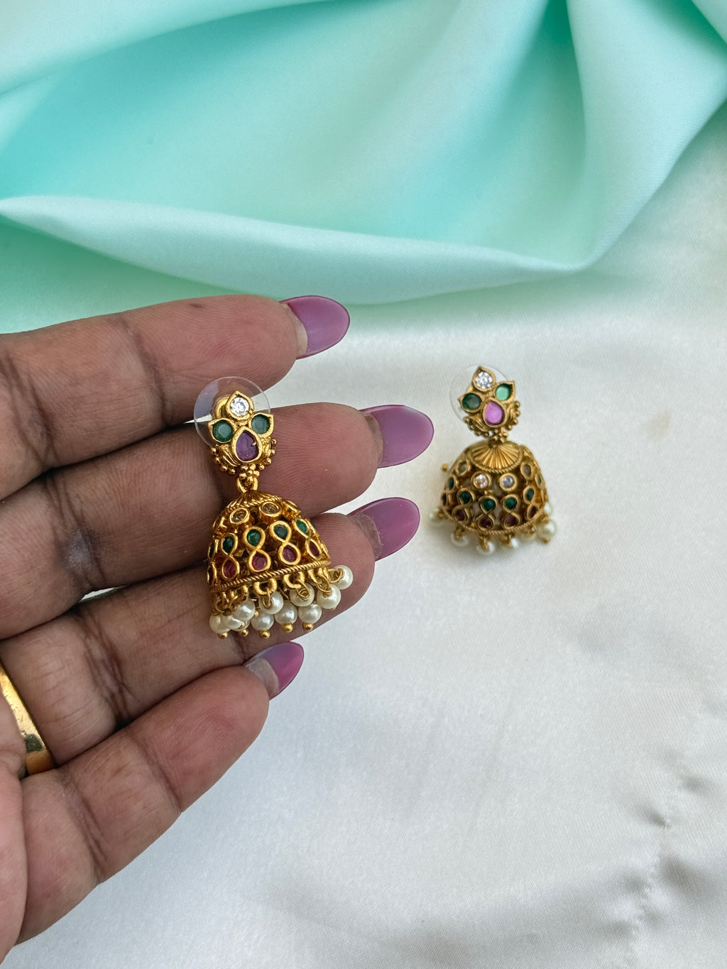 Er251 Kemp small butta earrings suits for kids and adults