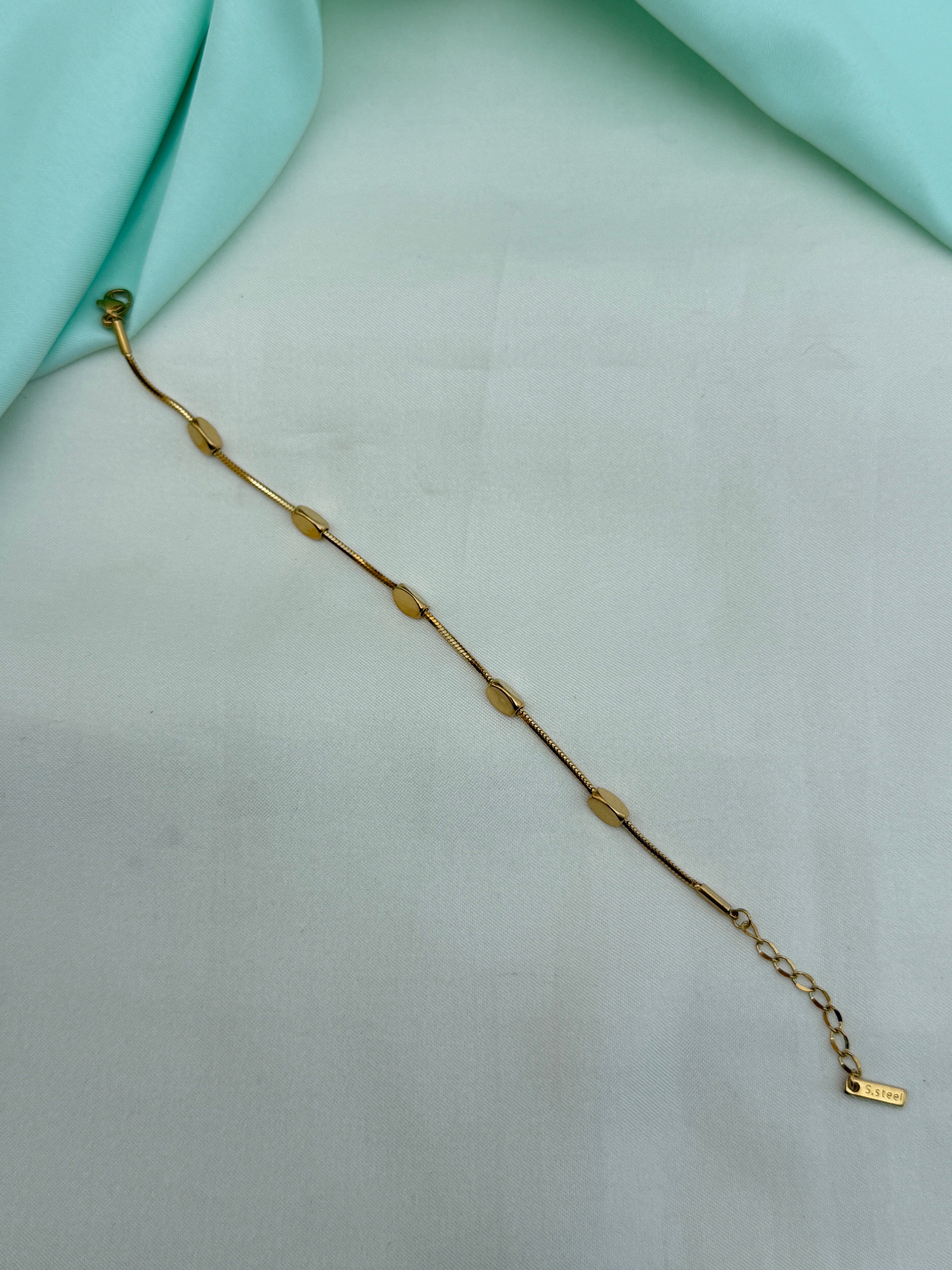 Ab550 anti tarnish gold 8 inches chain bracelet