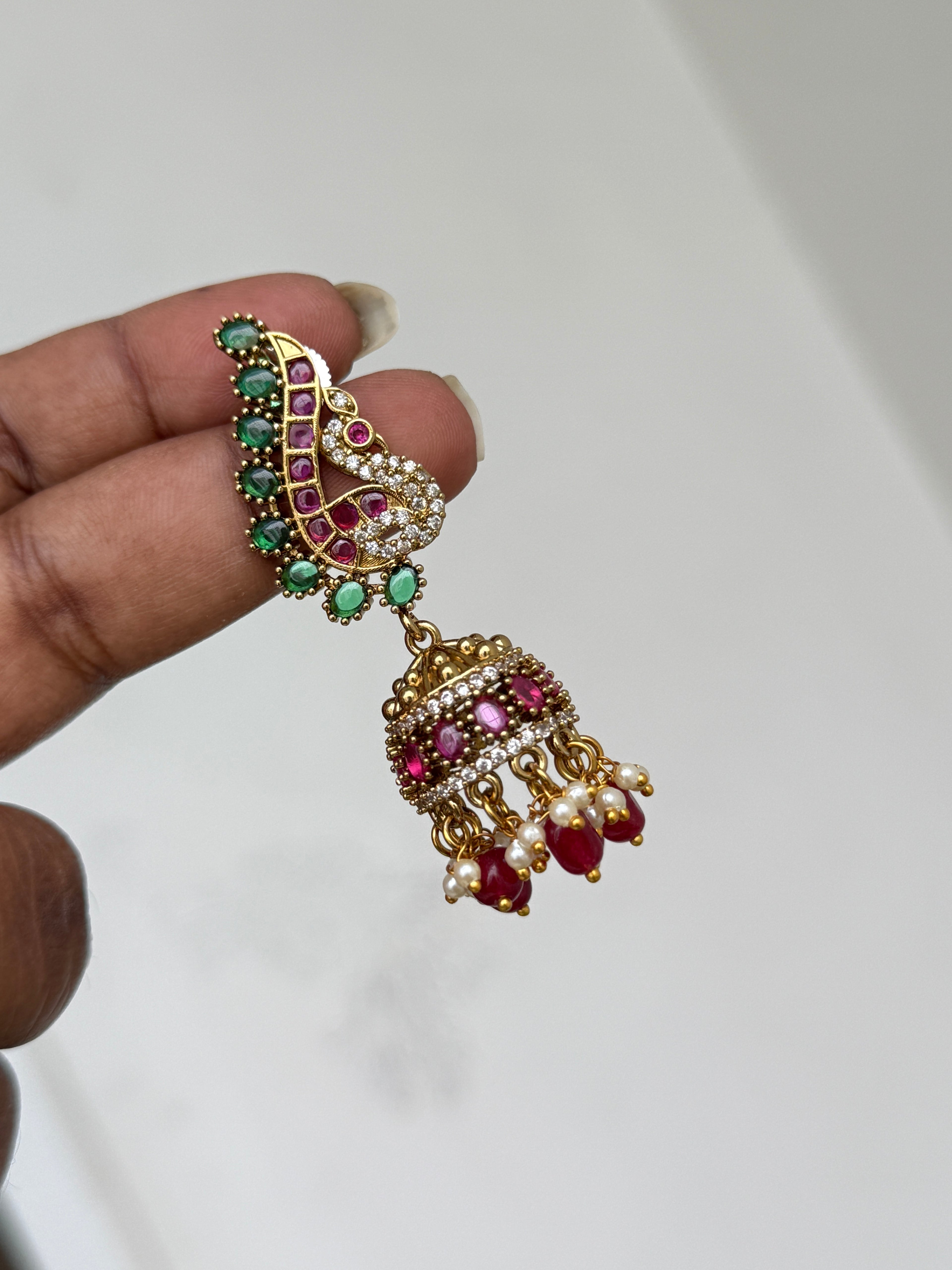 Er132 peacock kemp gold butta earrings