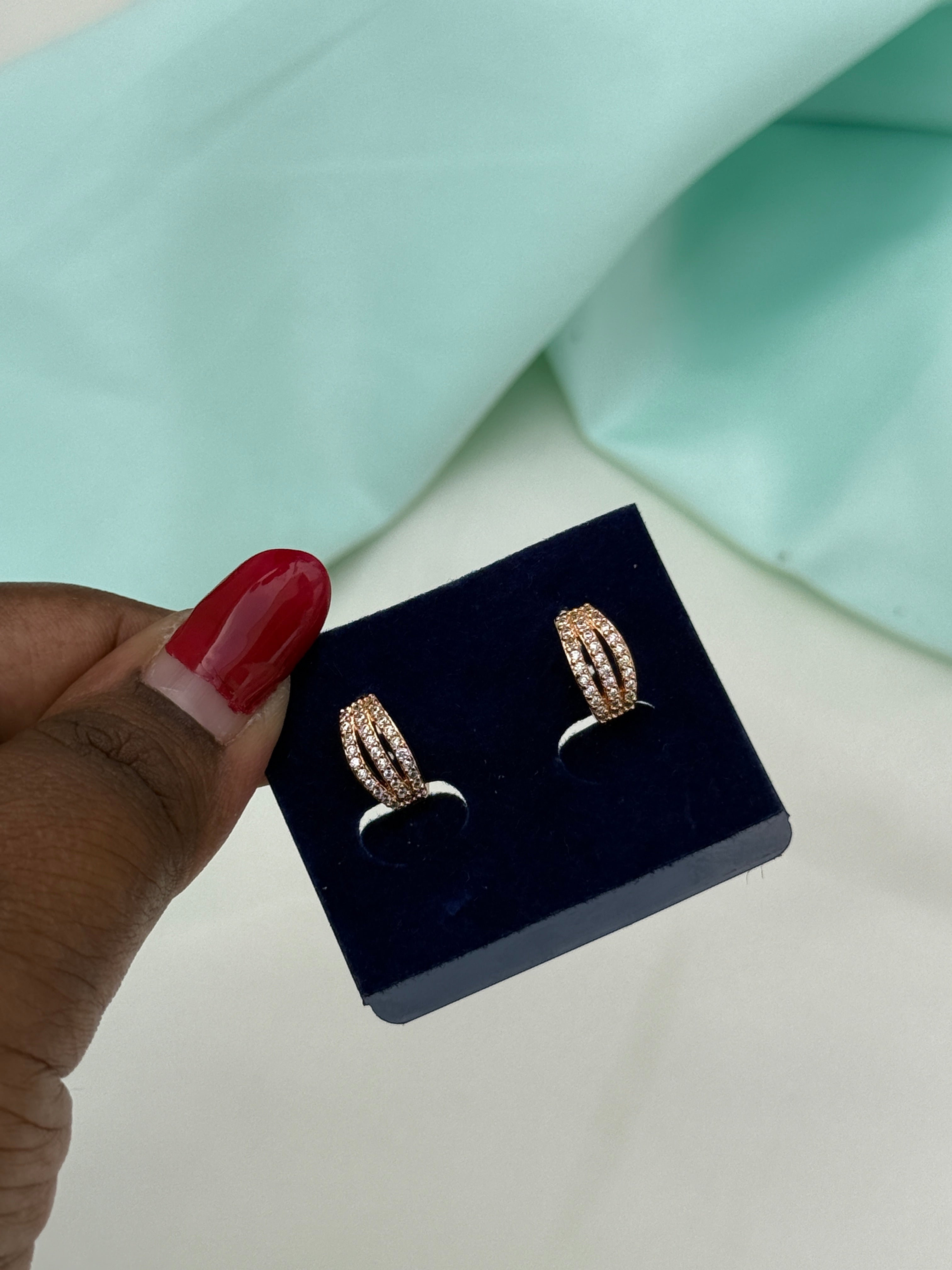 St061 anti tarnish hoops earrings