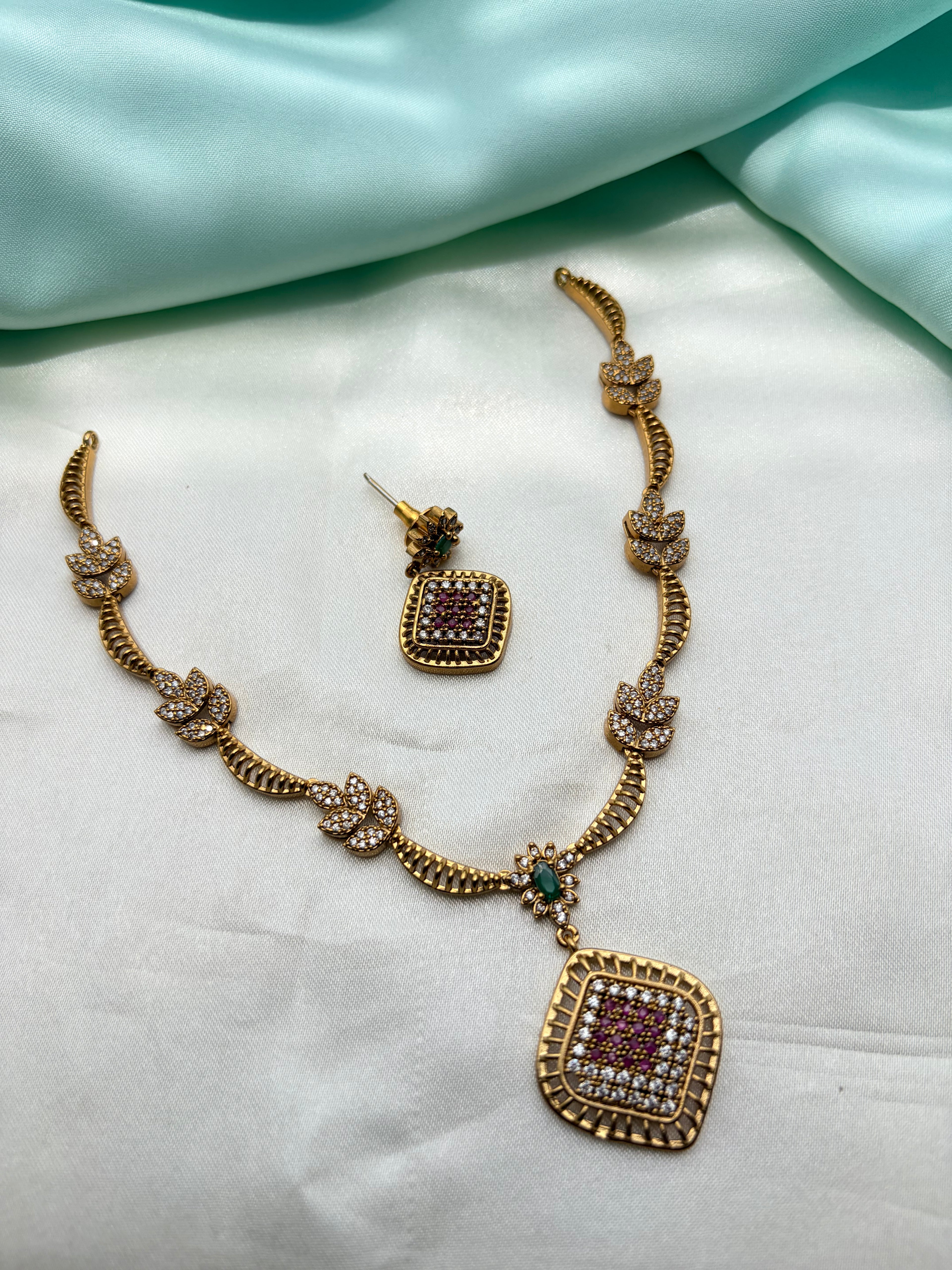 Cz multi stones Simple Neckset with Earrings Ns937