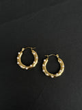 Small pearl round hoops Color won't fade
