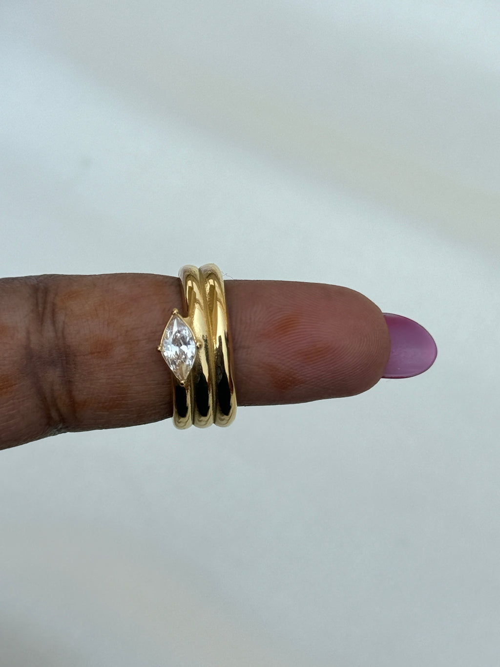 Rg046 anti tarnish triple line white stone  finger ring