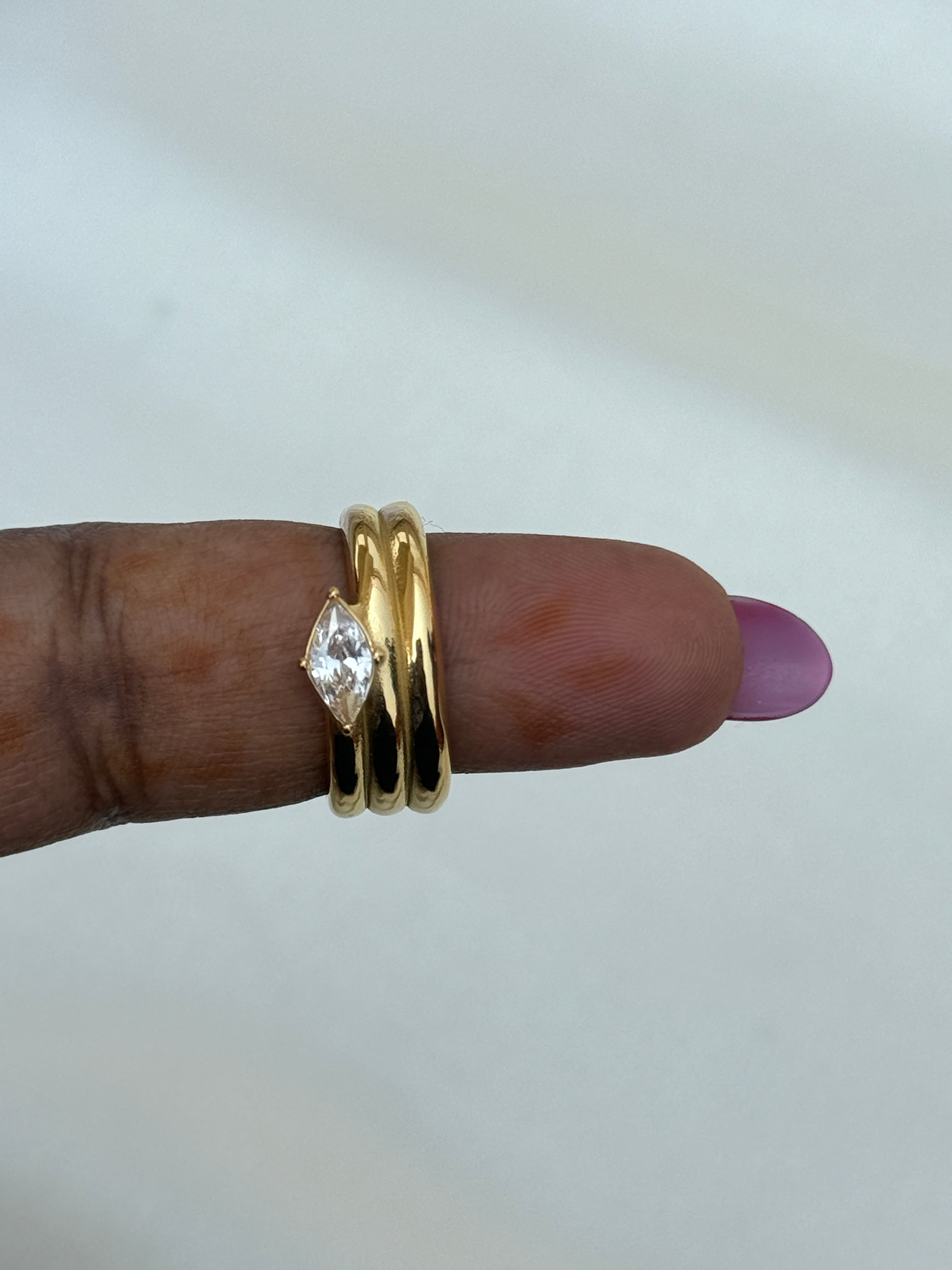 Rg046 anti tarnish triple line white stone  finger ring