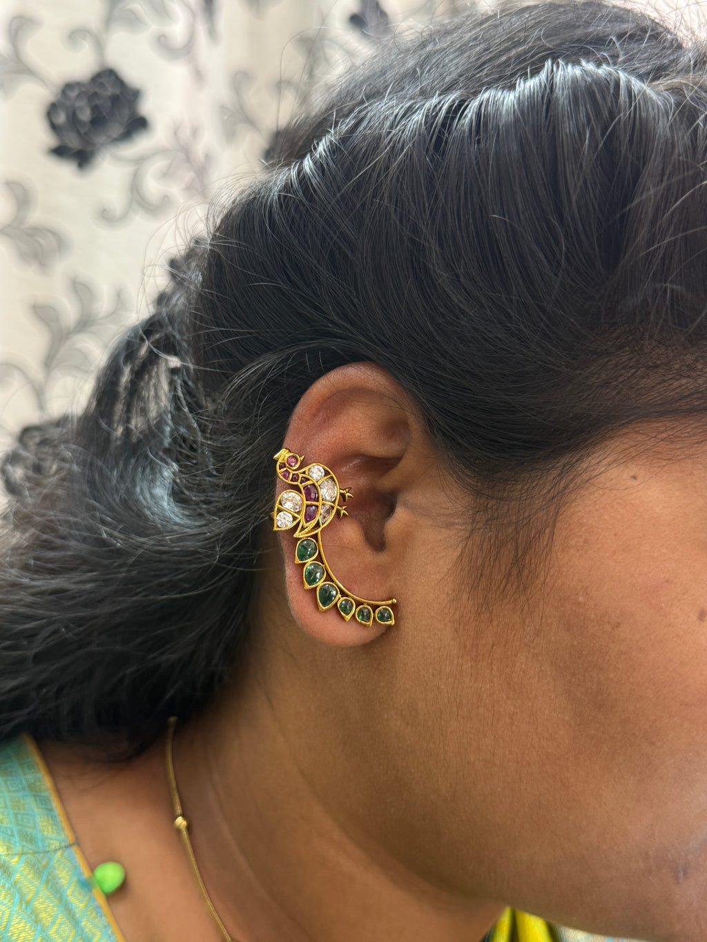 Er236 kemp peacock earcuffs