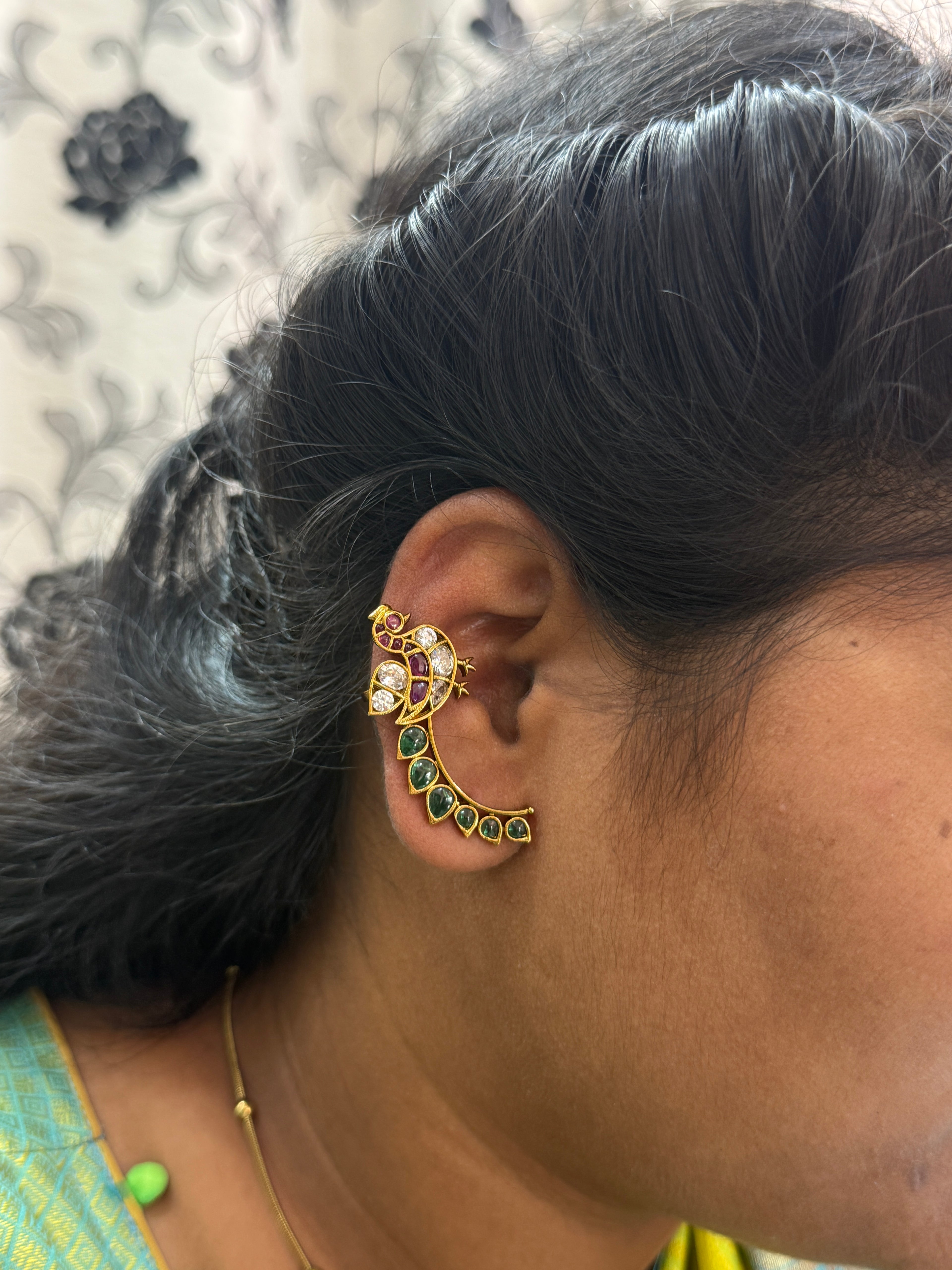 Er236 kemp peacock earcuffs