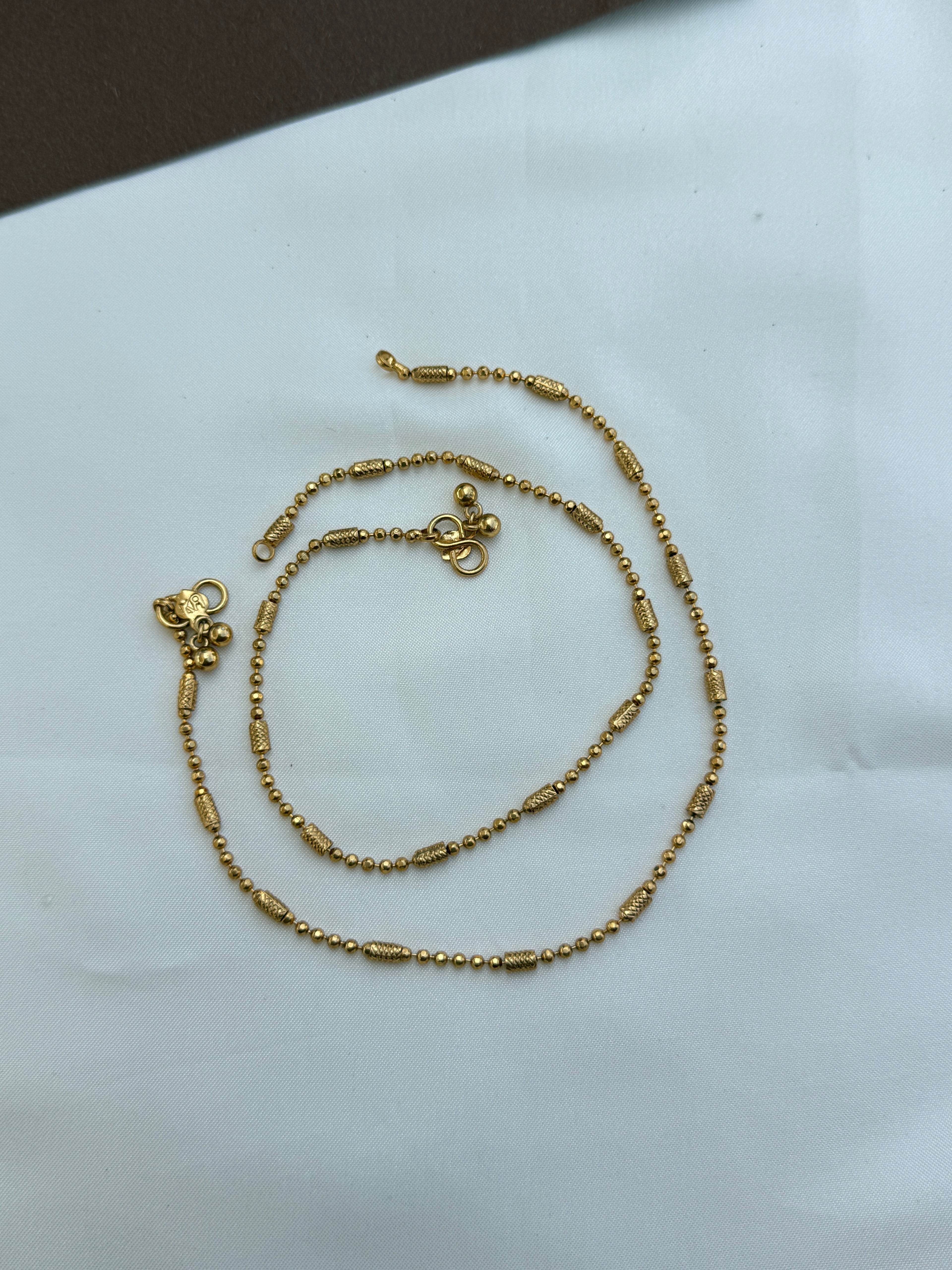 Ak107 gold ball anklets