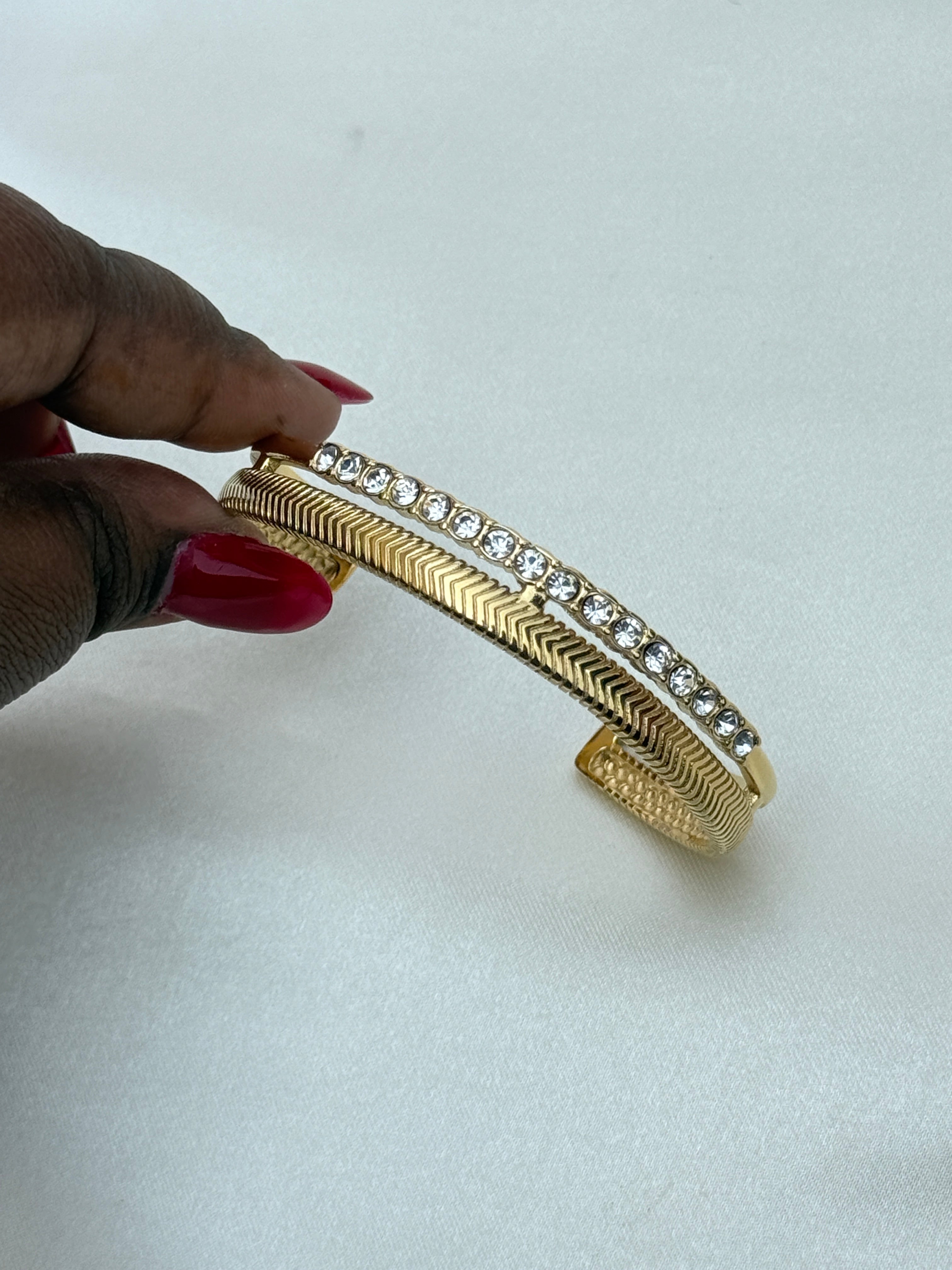 Ab067 2lines openable openable bracelet