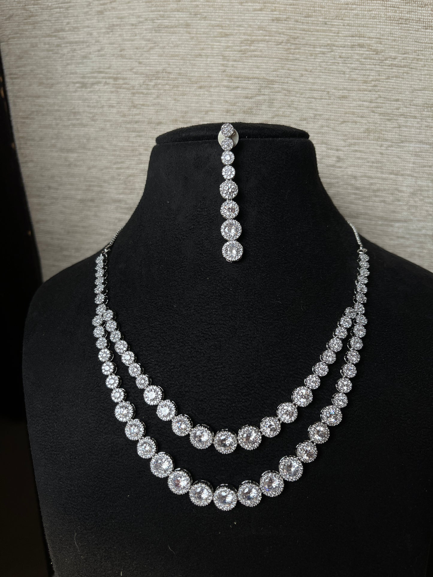 Solitaire 2 layers neckset with Earrings