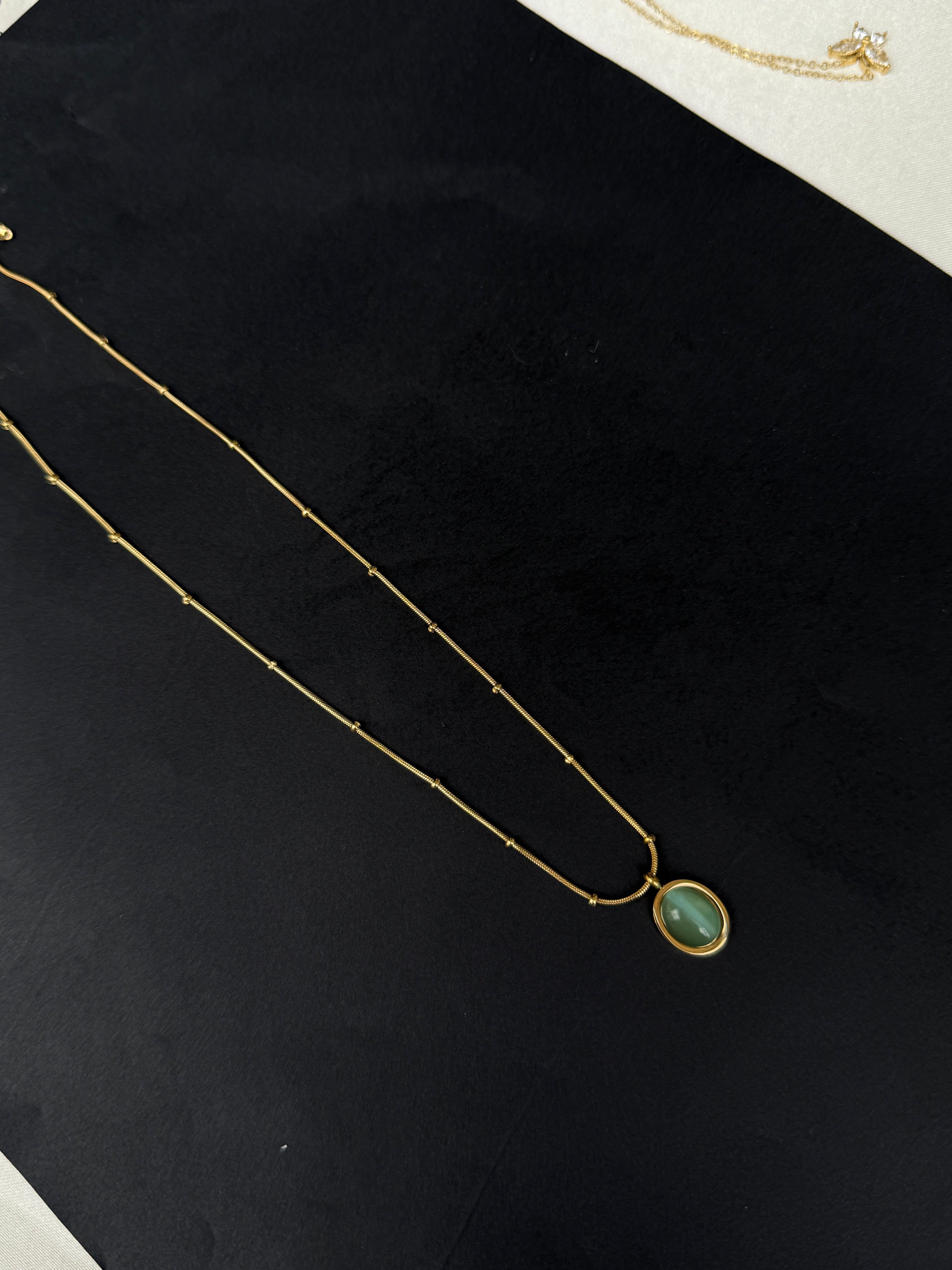 Dc012 pastel pendant daily wear chain