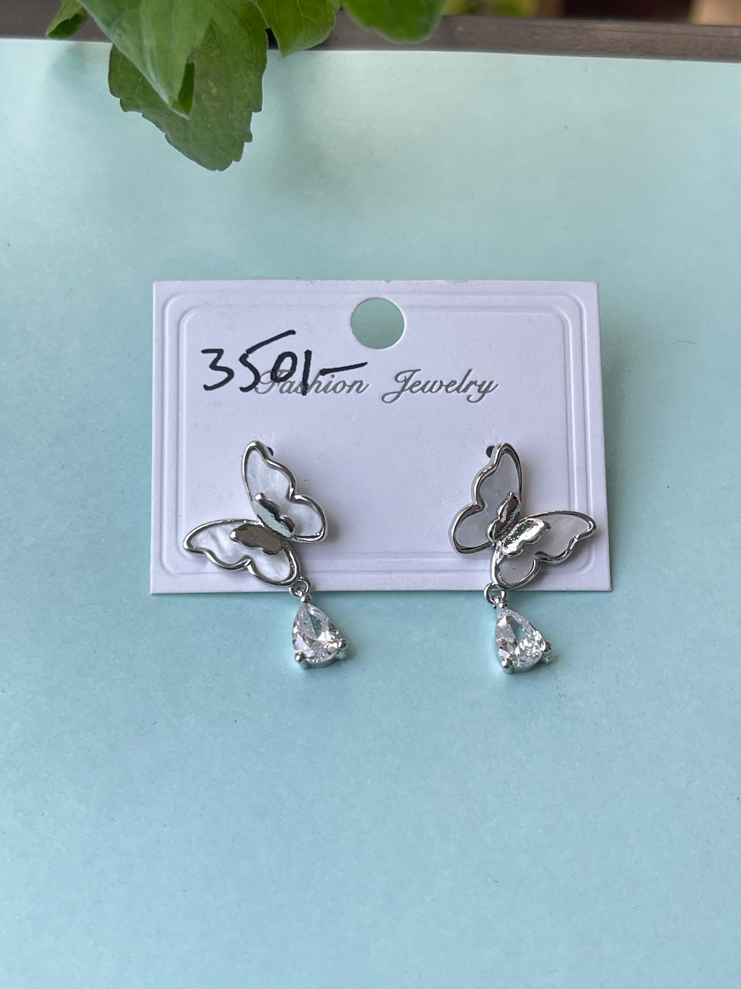 Silver dual butterfly hanging