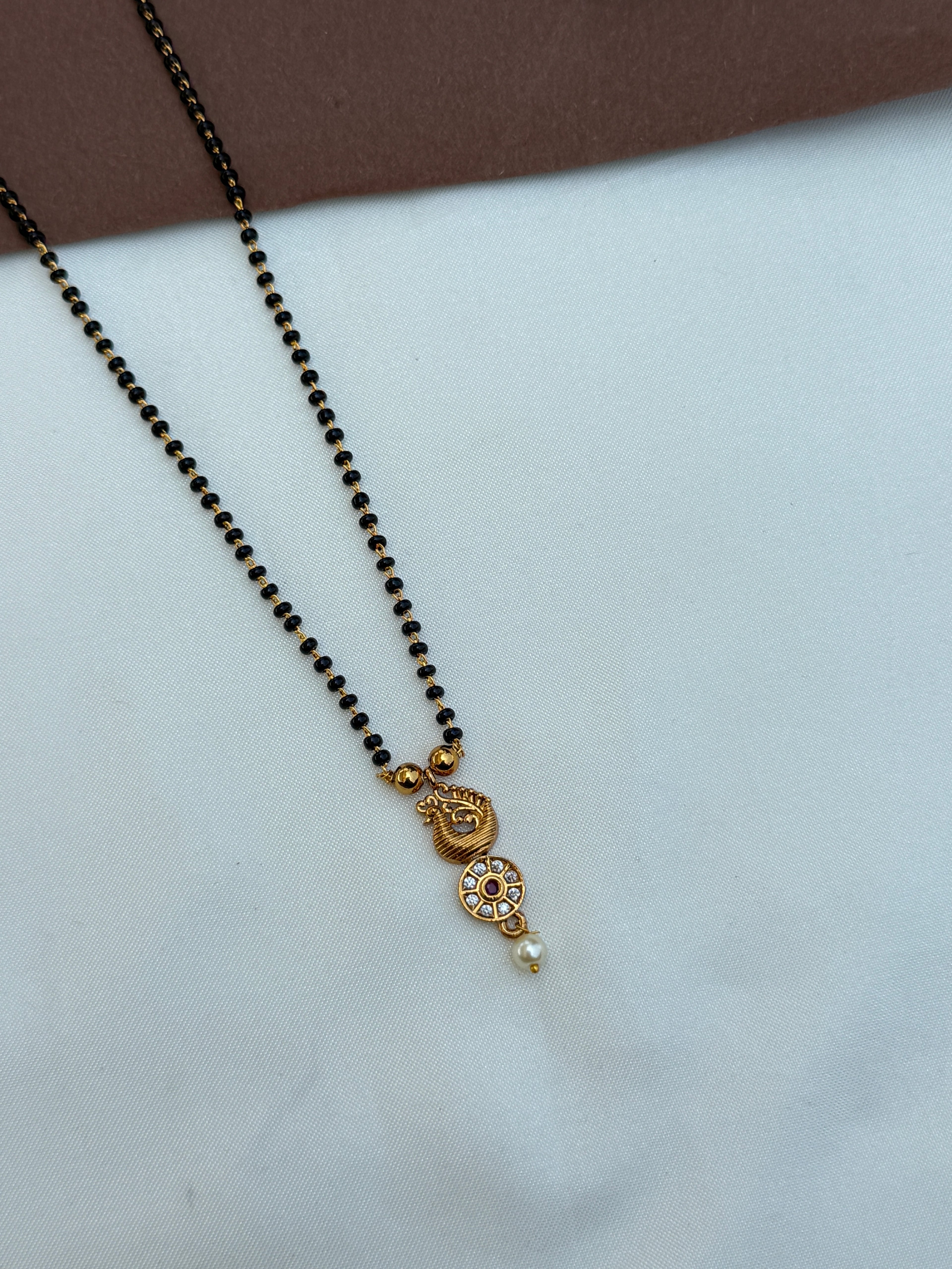 Bb102 18 inches single line peacock blackbeads