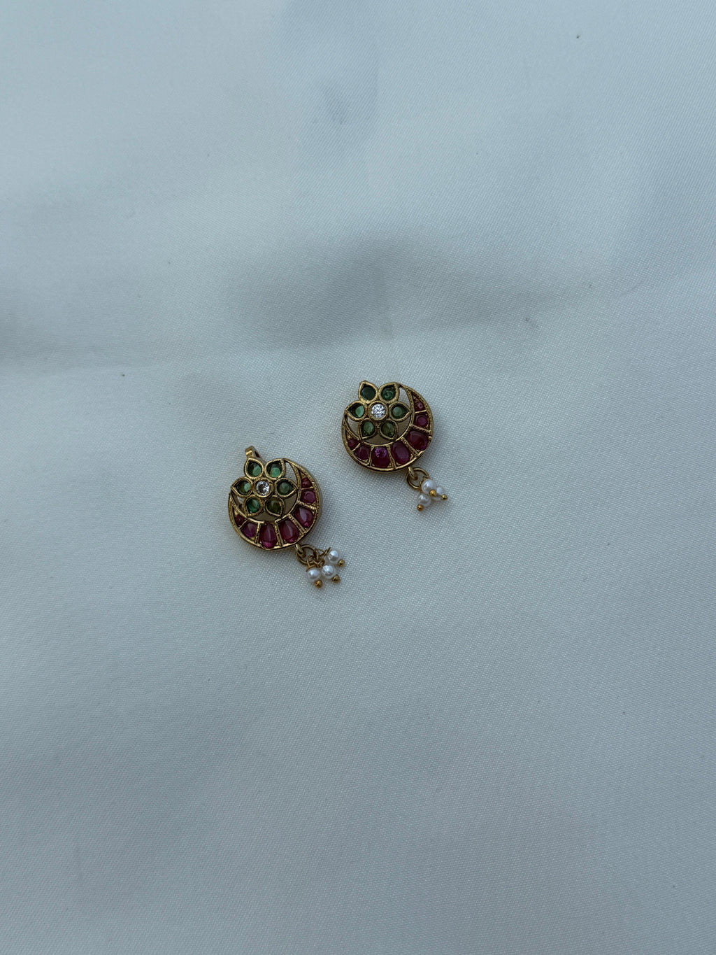 BG0013 Kemp bugadi earrings