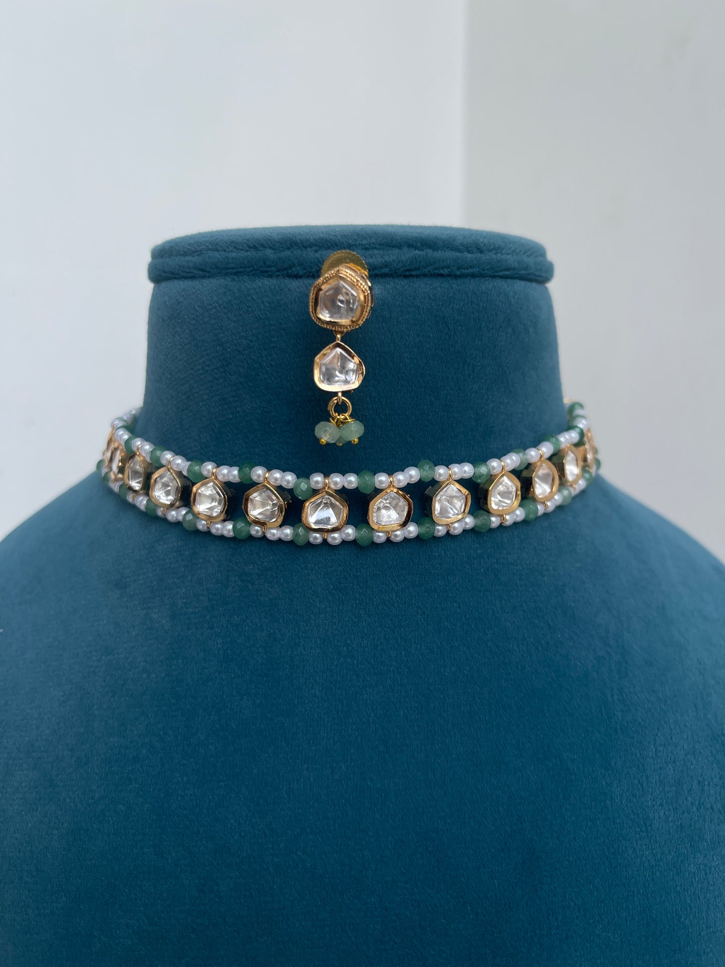 Uncut kundan pearl choker