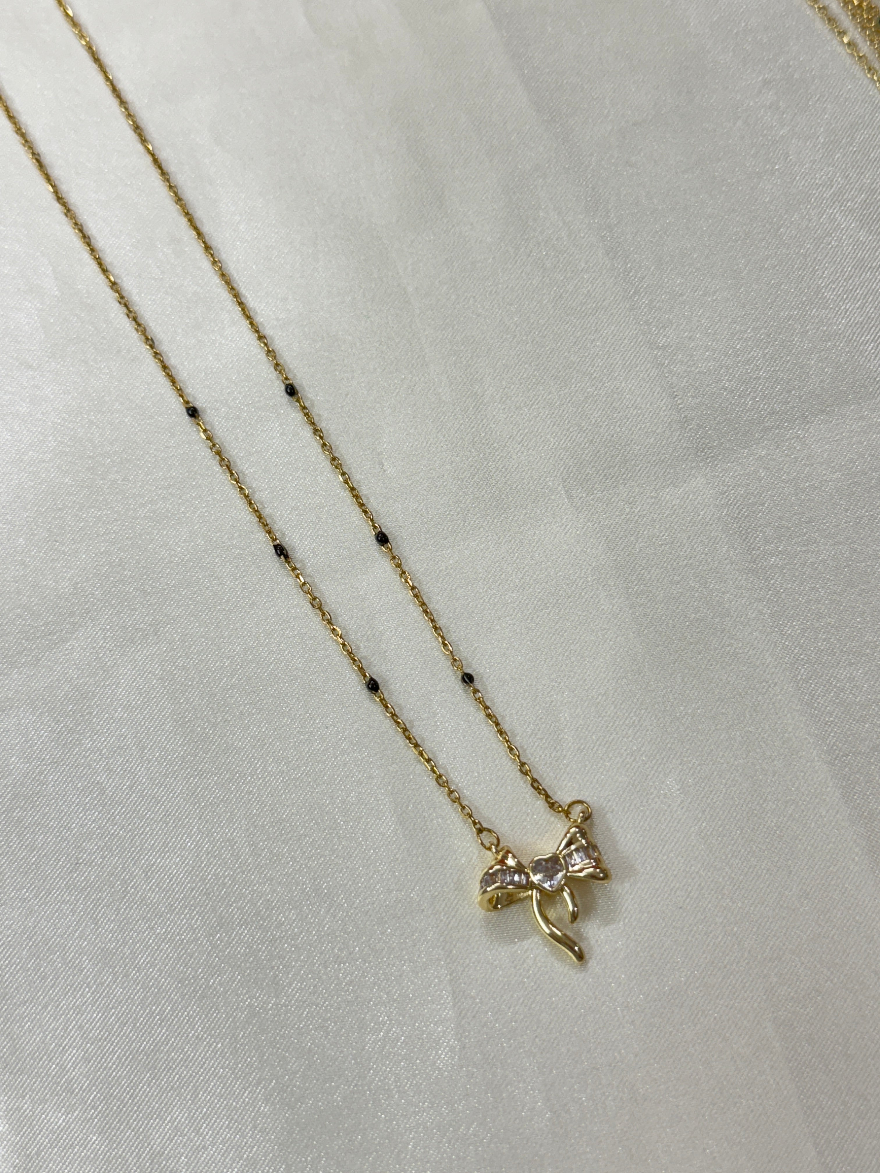 Bb039 Anti tarnish bow blackbeads