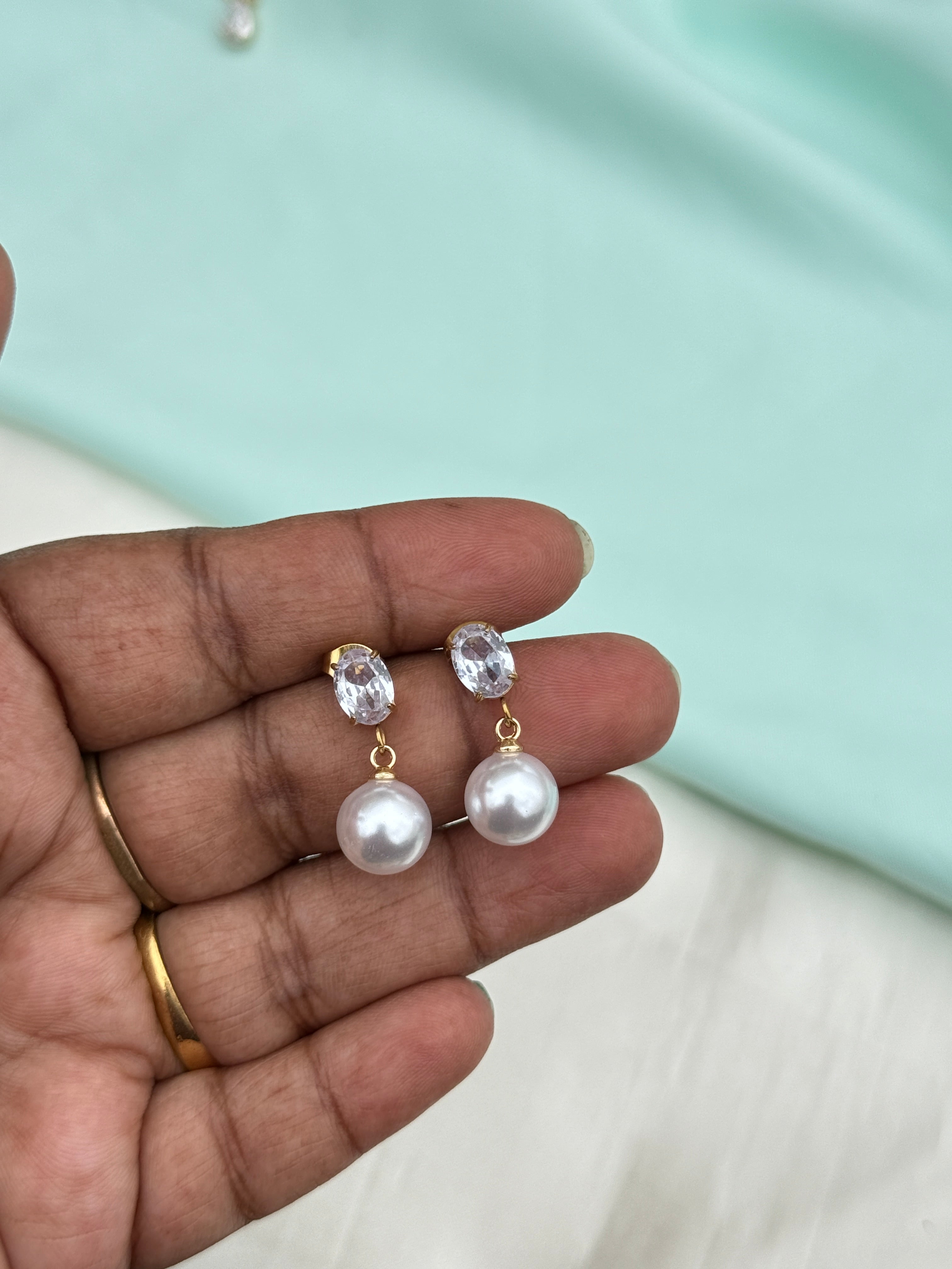 Er298 anti tarnish hanging Perl back push earrings