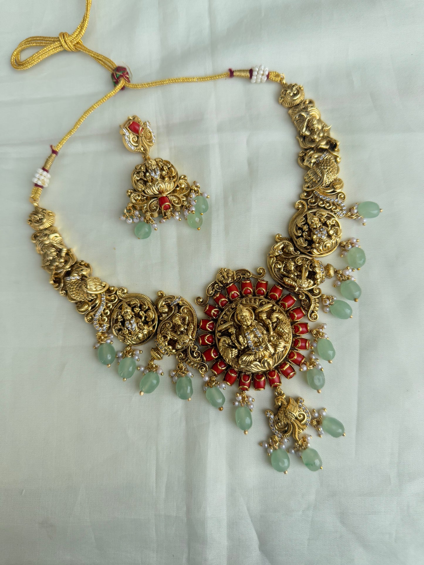 Coral nakshi neckset