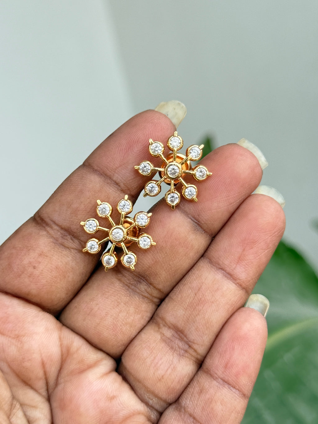 Ph093 4petals 5stones panchaloham studs