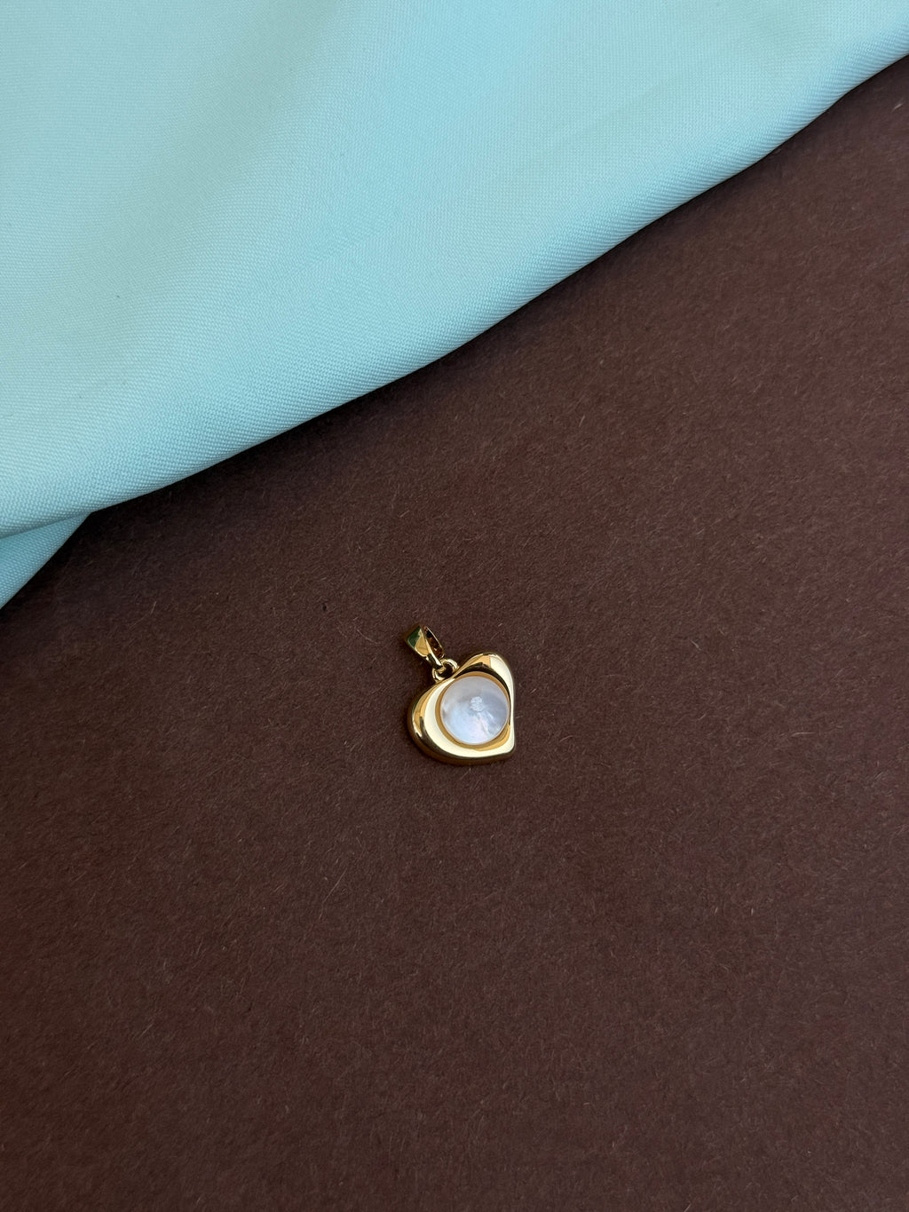 Al023 Anti tarnish heart shape charm (pendent)