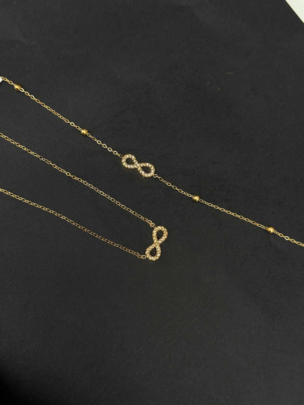 Dc017 infinity chain with bracelet