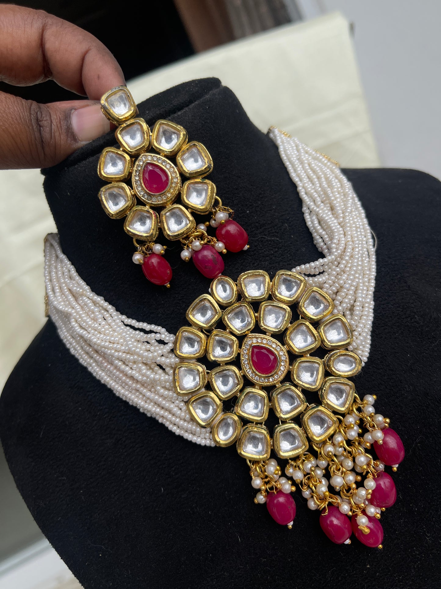 Kundan pearl choker