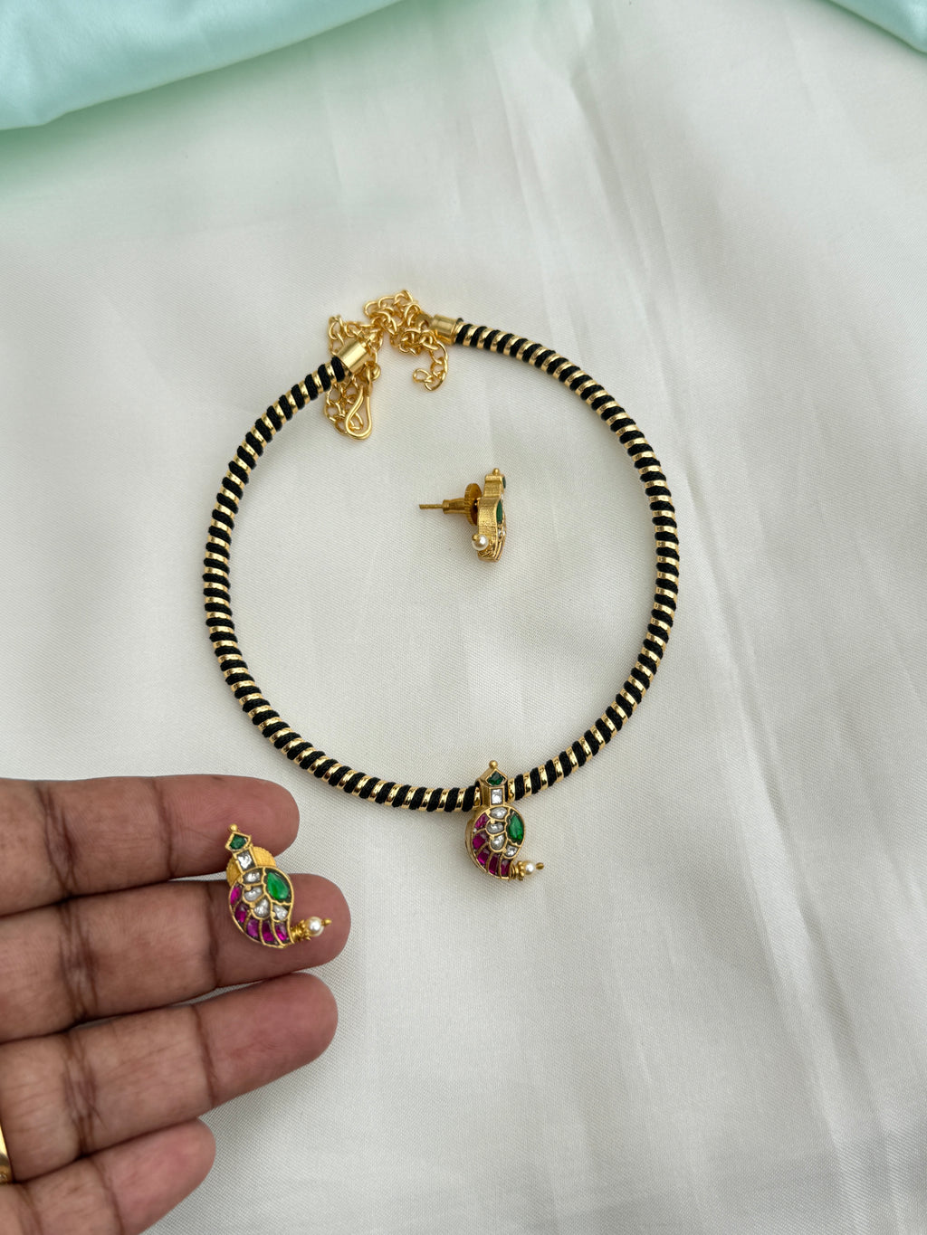 Hs020 hasli with jadau kundan mango pendent with earrings