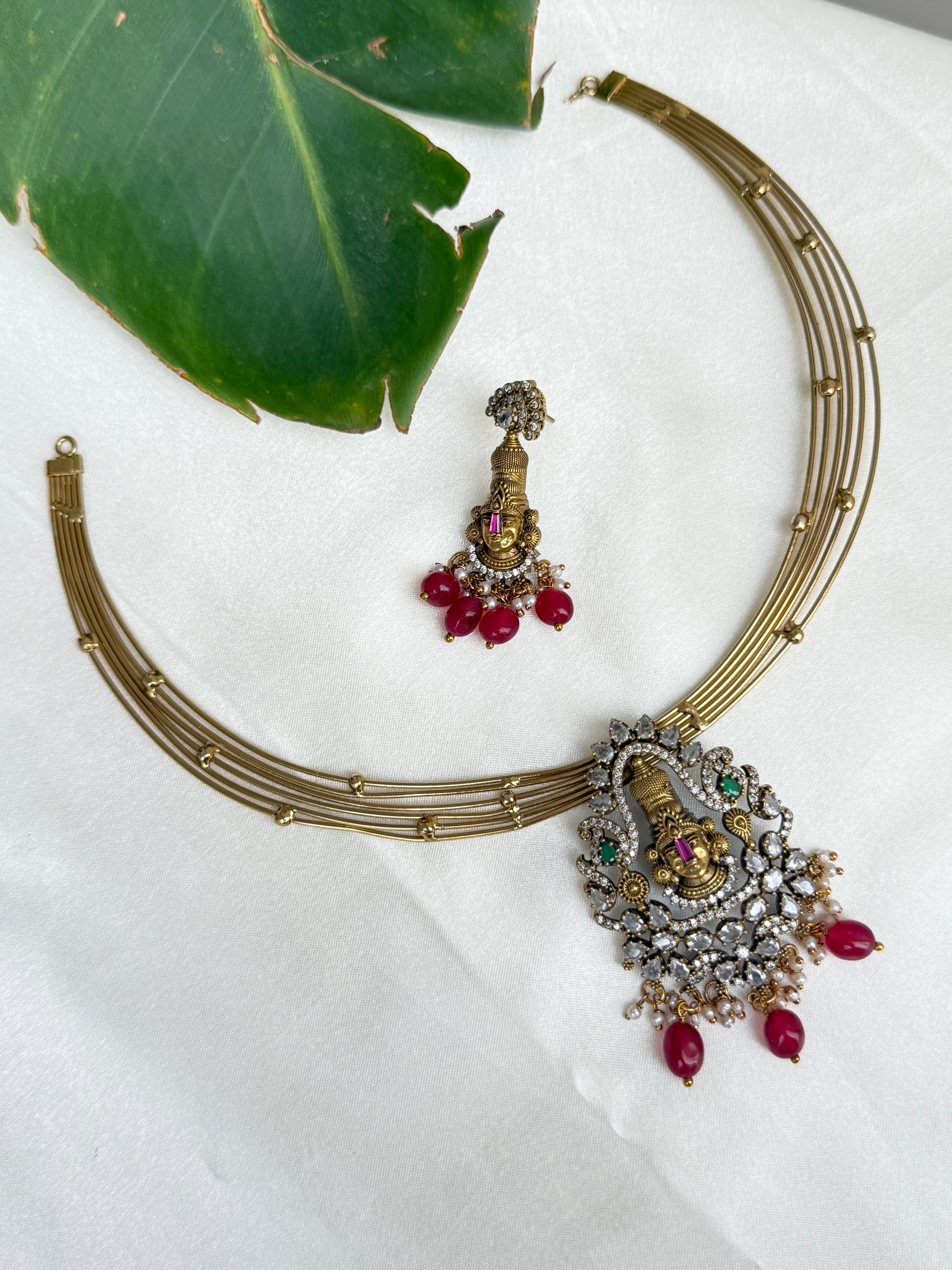 Kt007 Italian kante with  victorian pendant