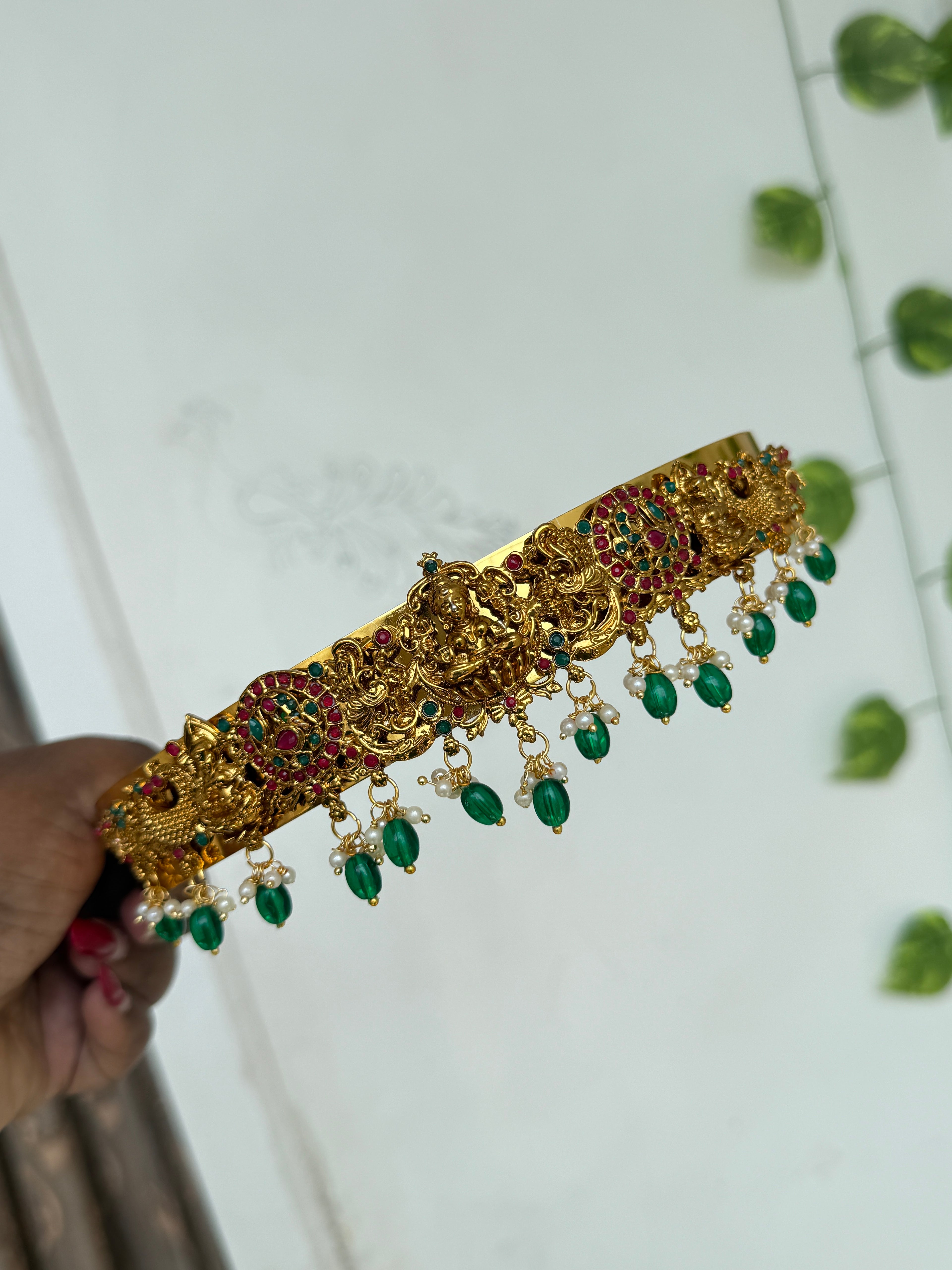 Hb673 lakshmidevi with green beads multi small hipbelt