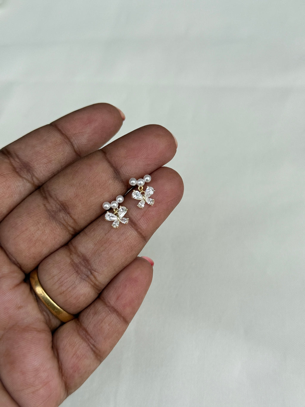 Se008 92.5 silver hallmark pearl studs