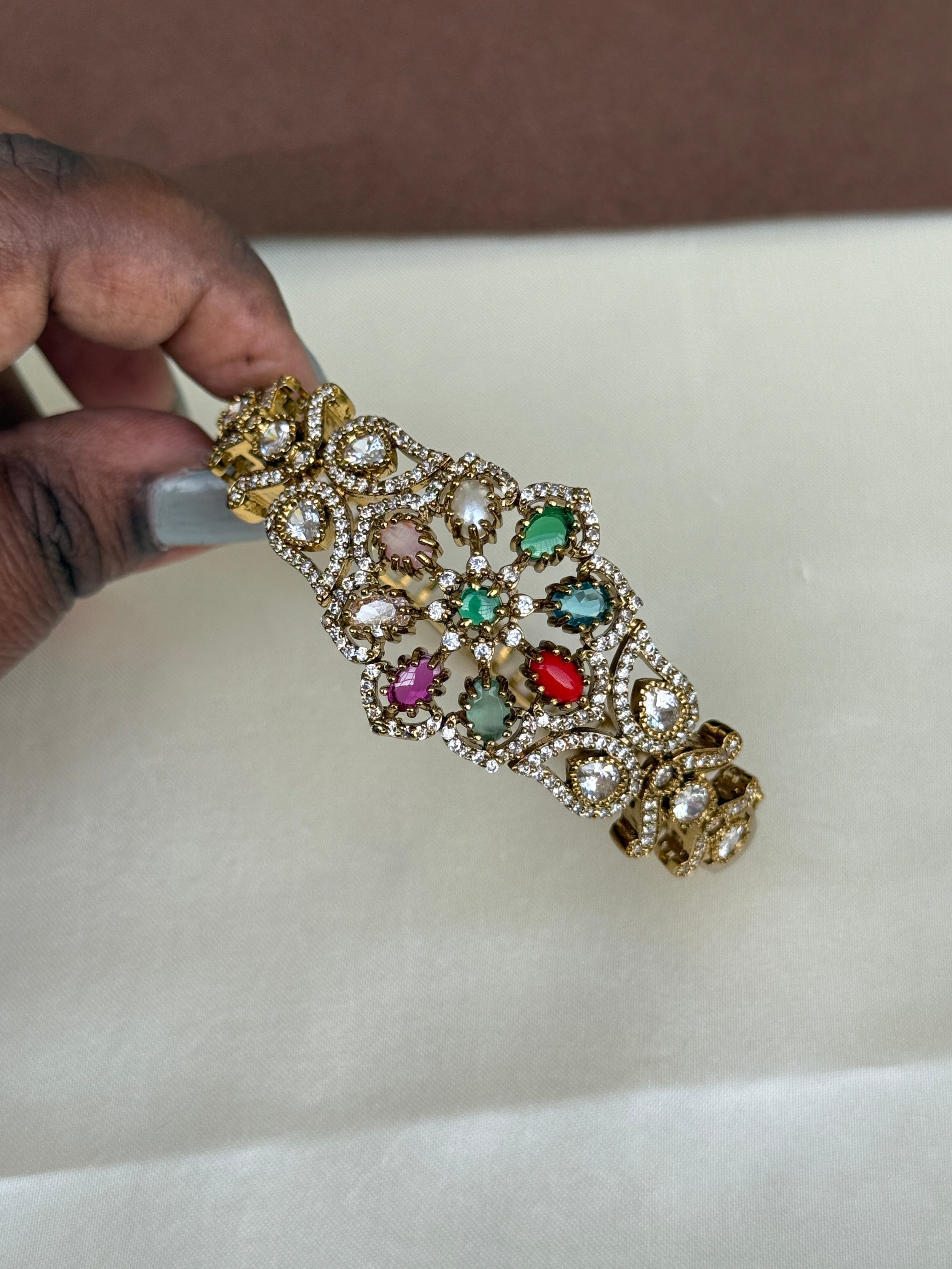 Br522 openable navarathan kada bracelet