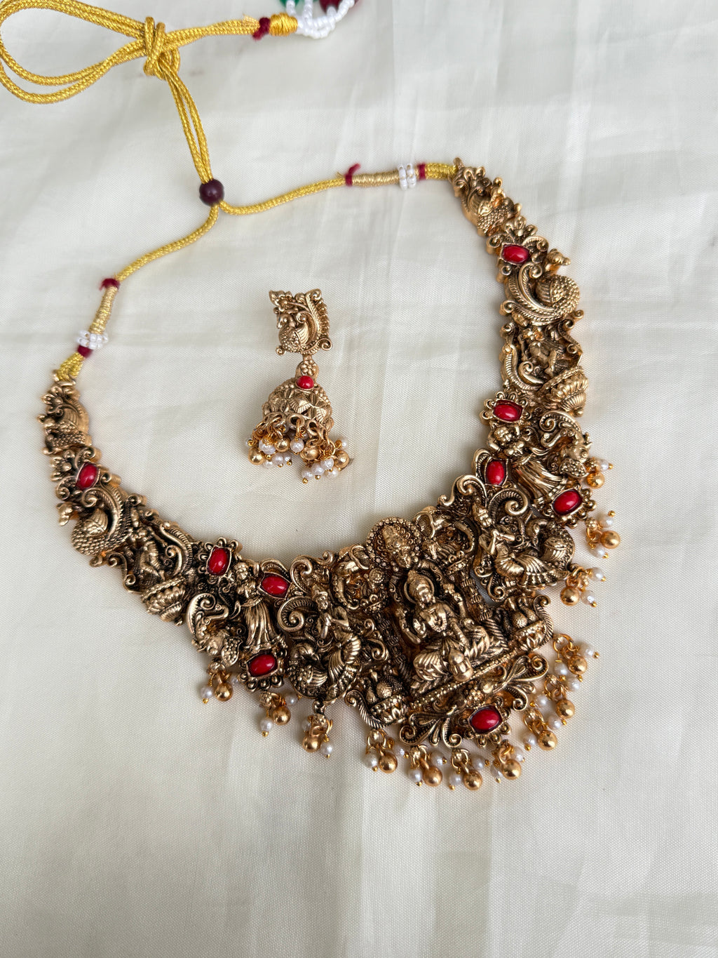 Ns313 Lakshmi Devi corals short neckset