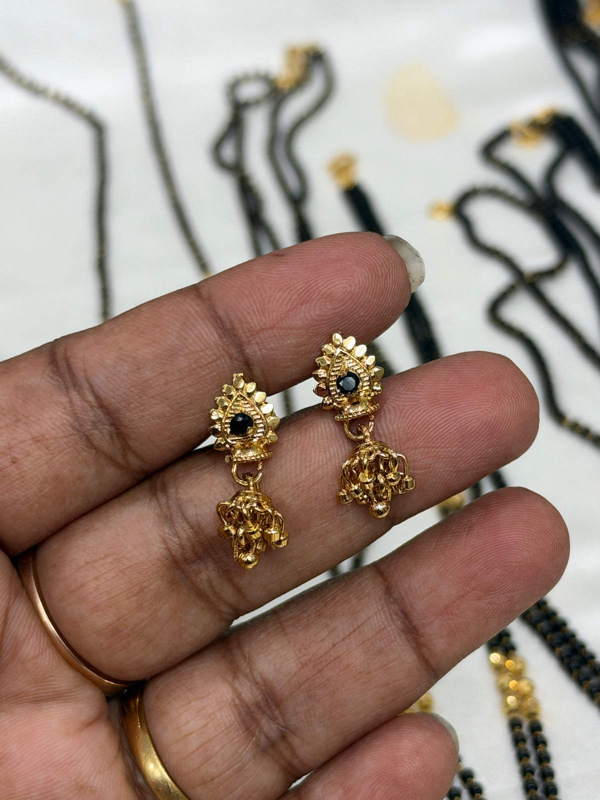Er920 small butta gold balls back screw earrings