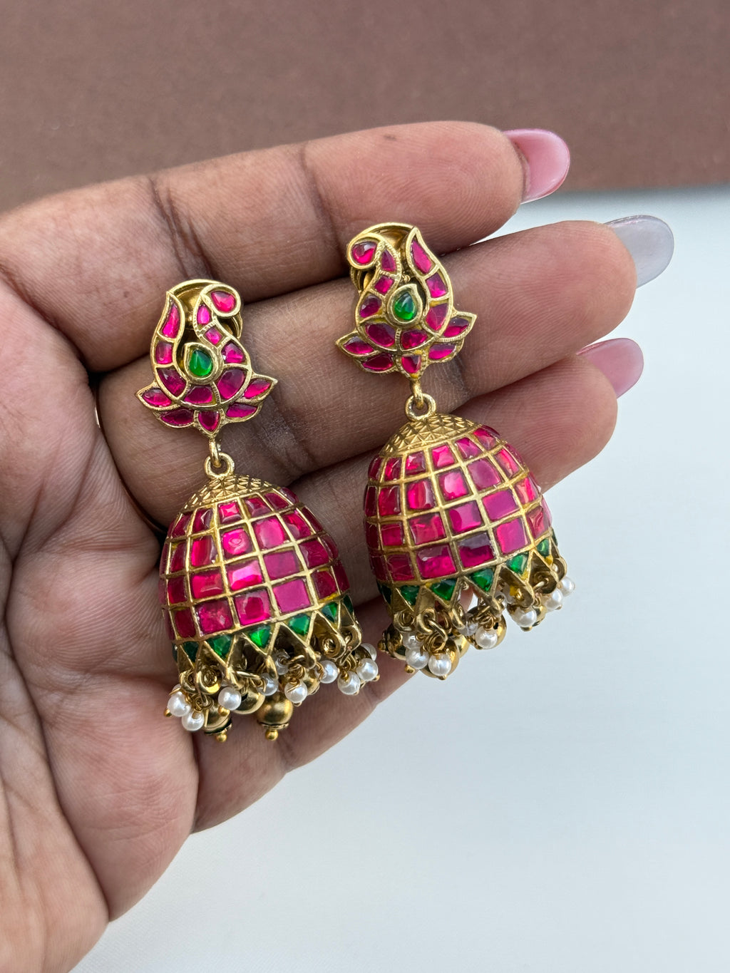 Er162 jadau kundan peacock gold ball butta earrings