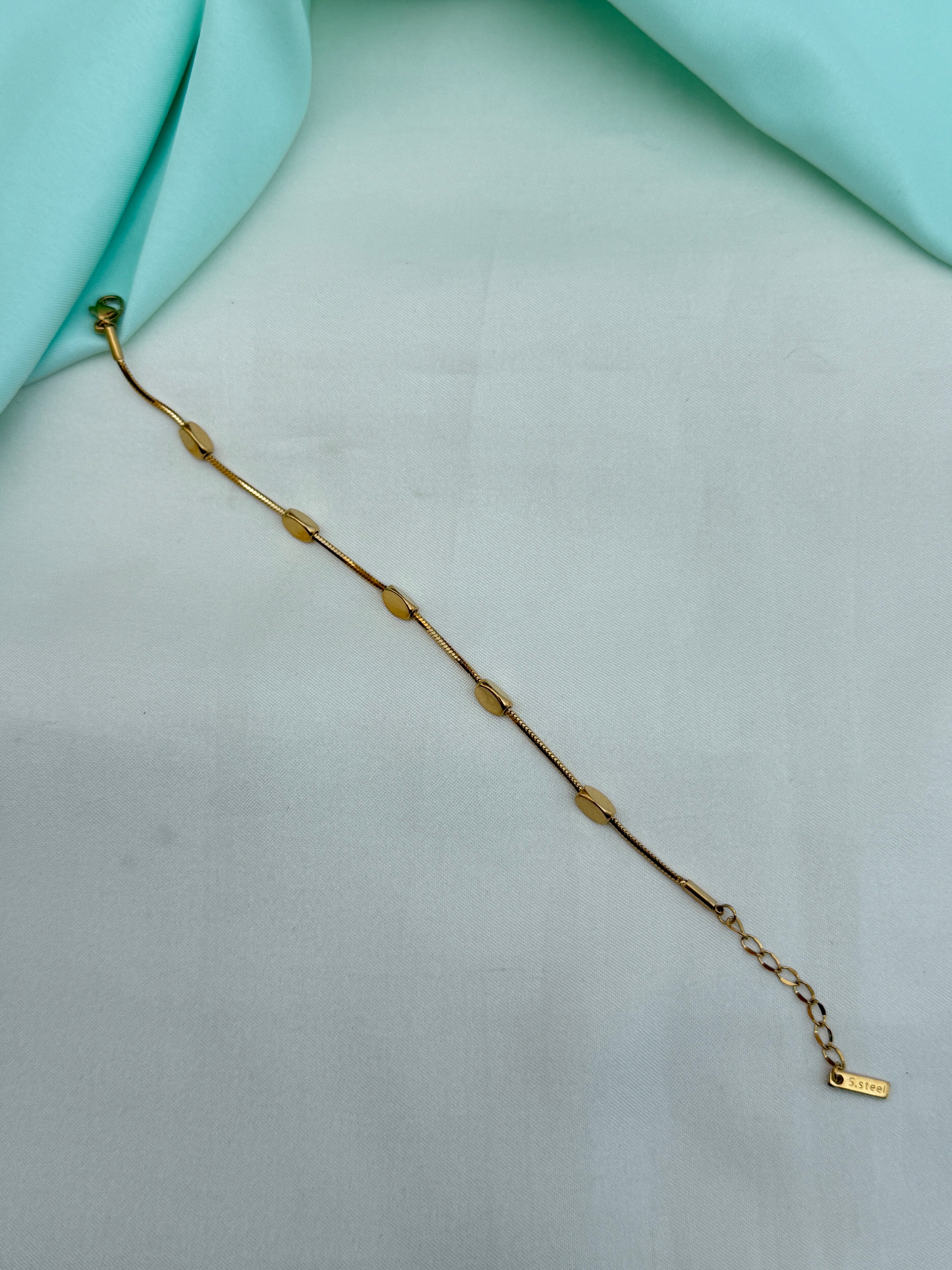 Ab550 anti tarnish gold 8 inches chain bracelet