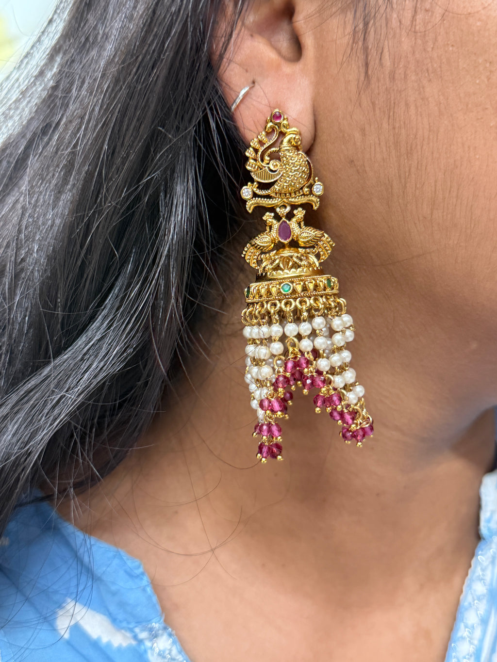 Er64 big peacock pearl butta Earrings