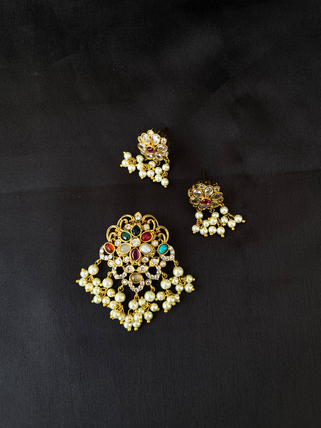 Navarathan pendent