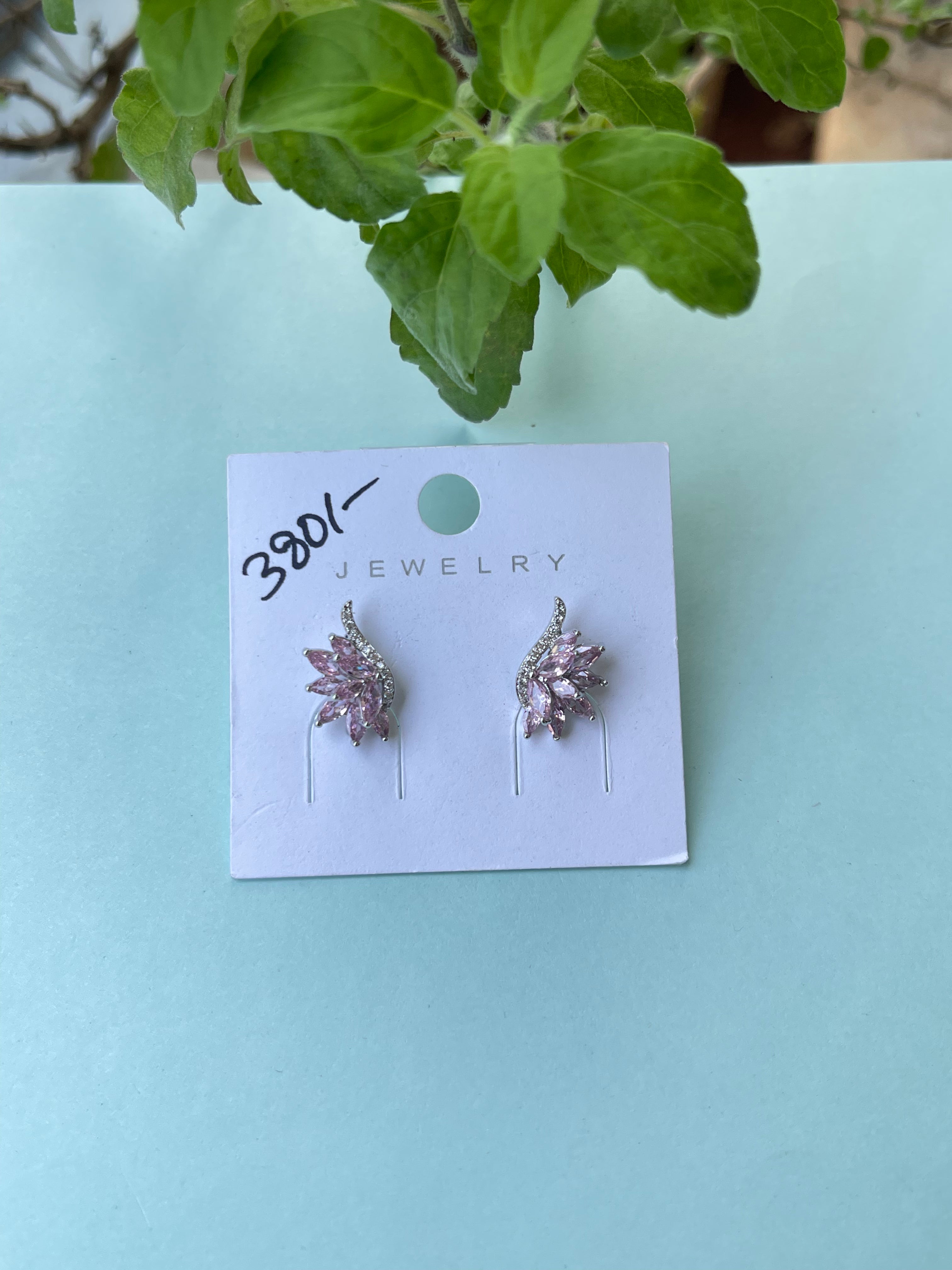 Half flower studs in 5 colors