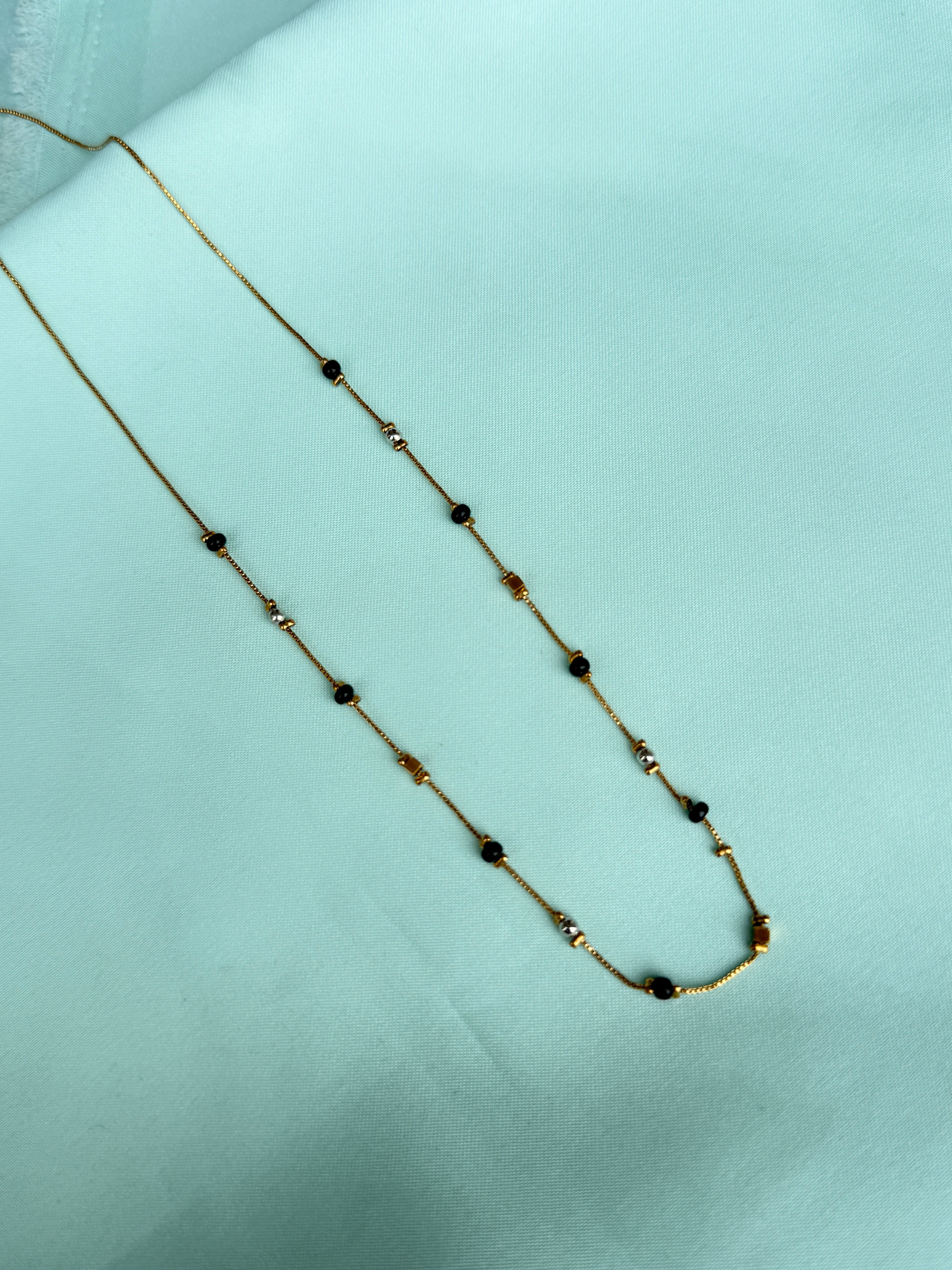 Bb142 single line 18 Inches Black beads