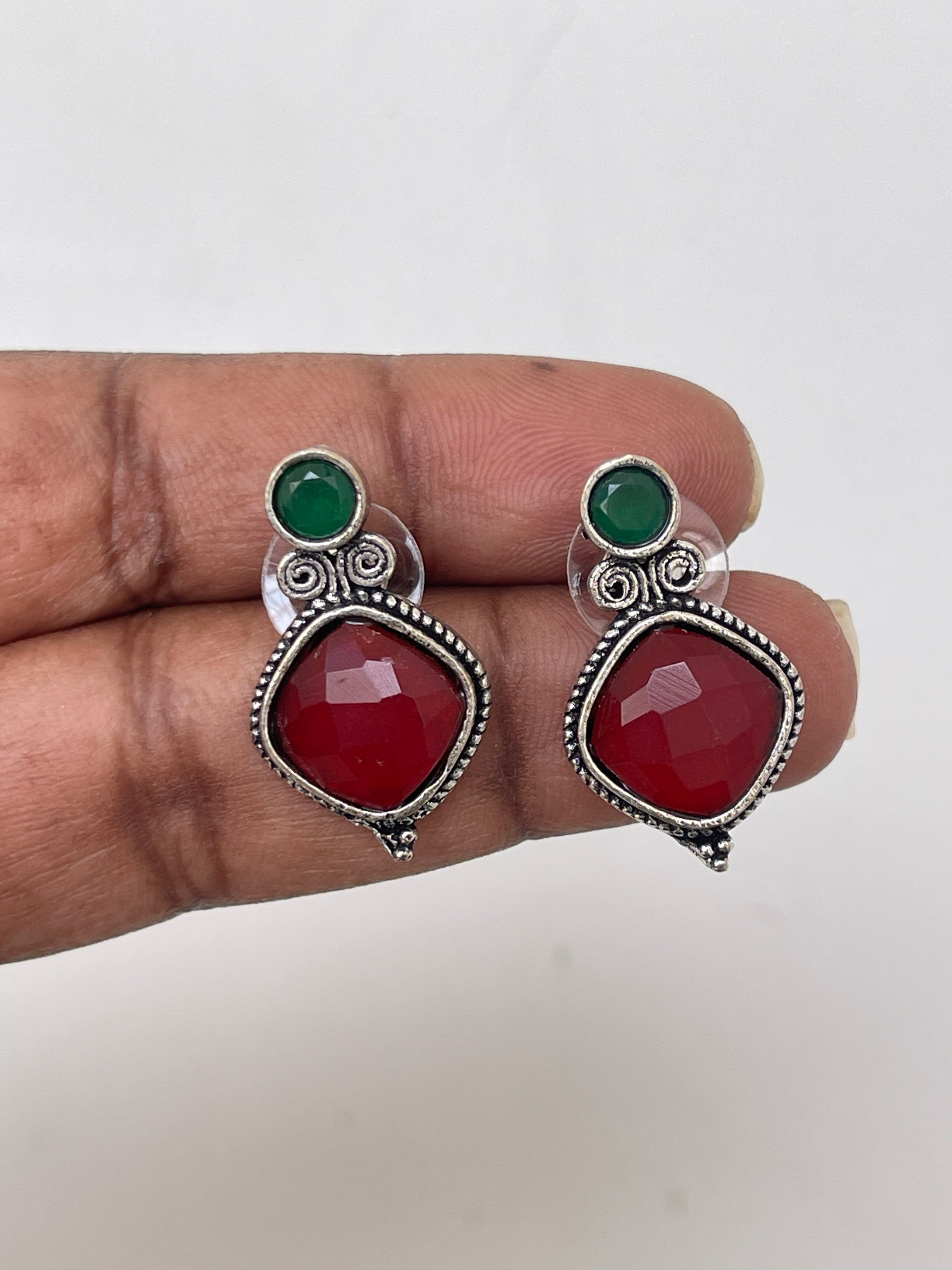 Oxy Oxidised stud's