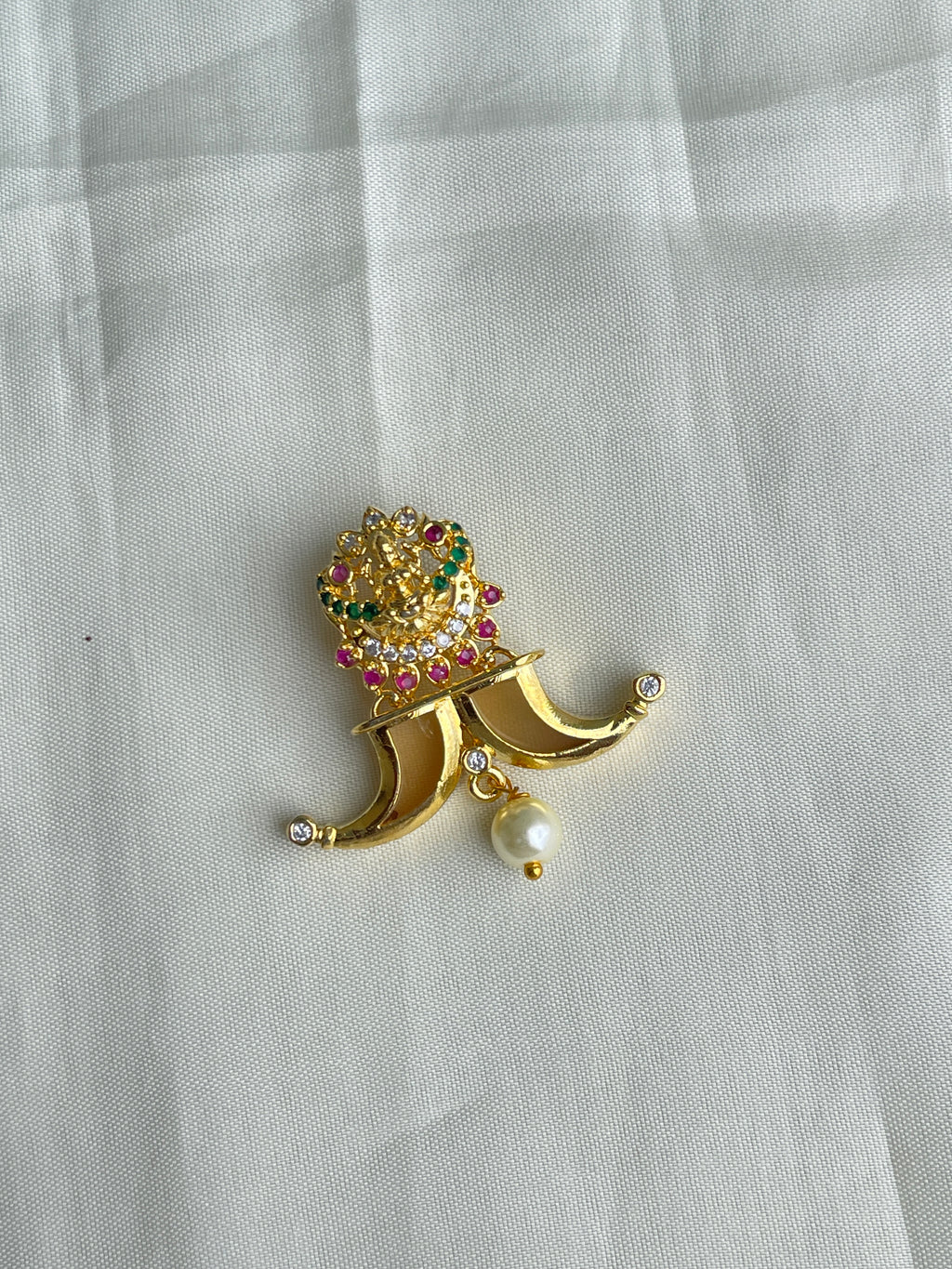 Puligoru pendant