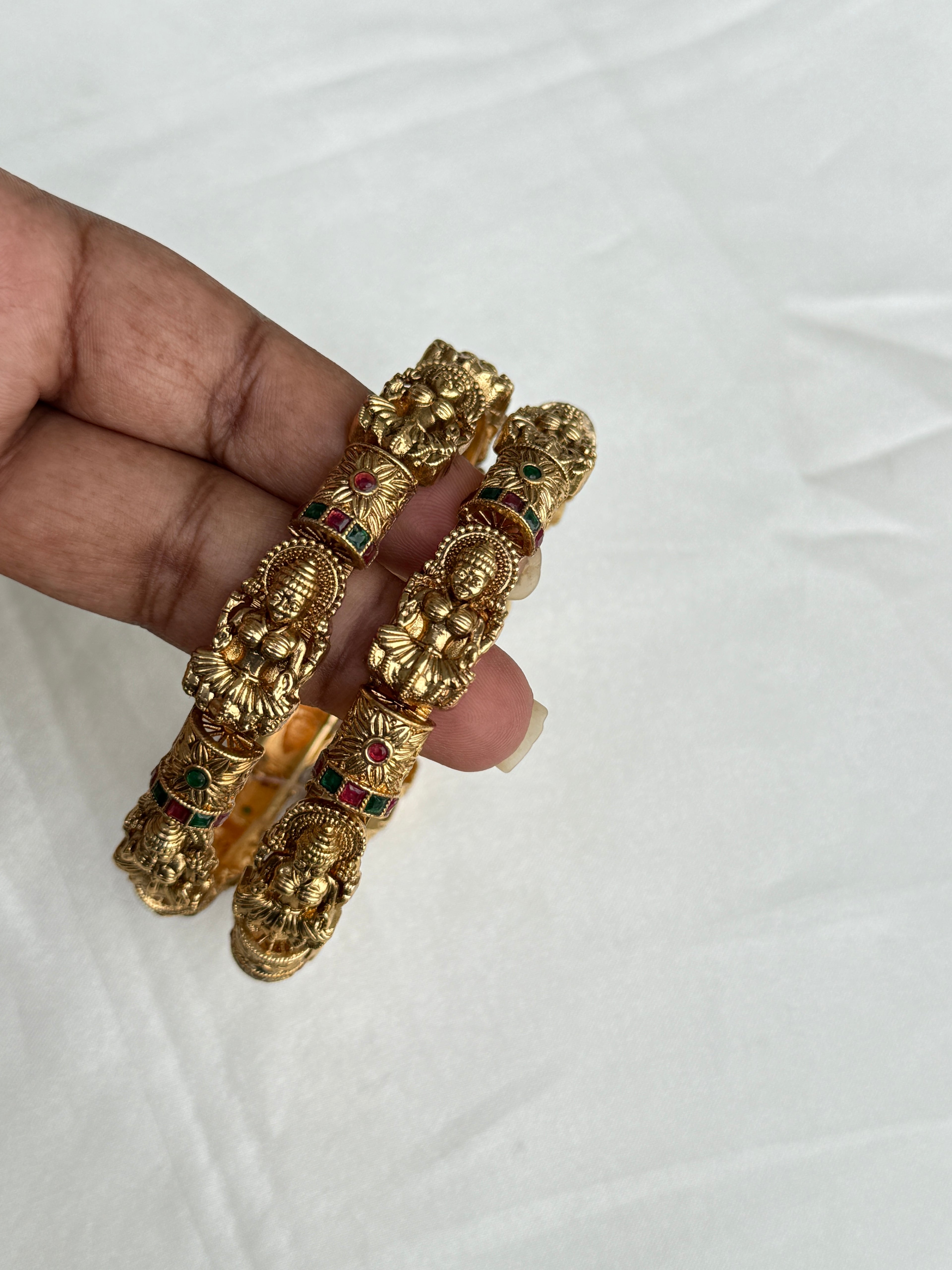 Sb109 Lakshmi Devi 2-12 size bangles