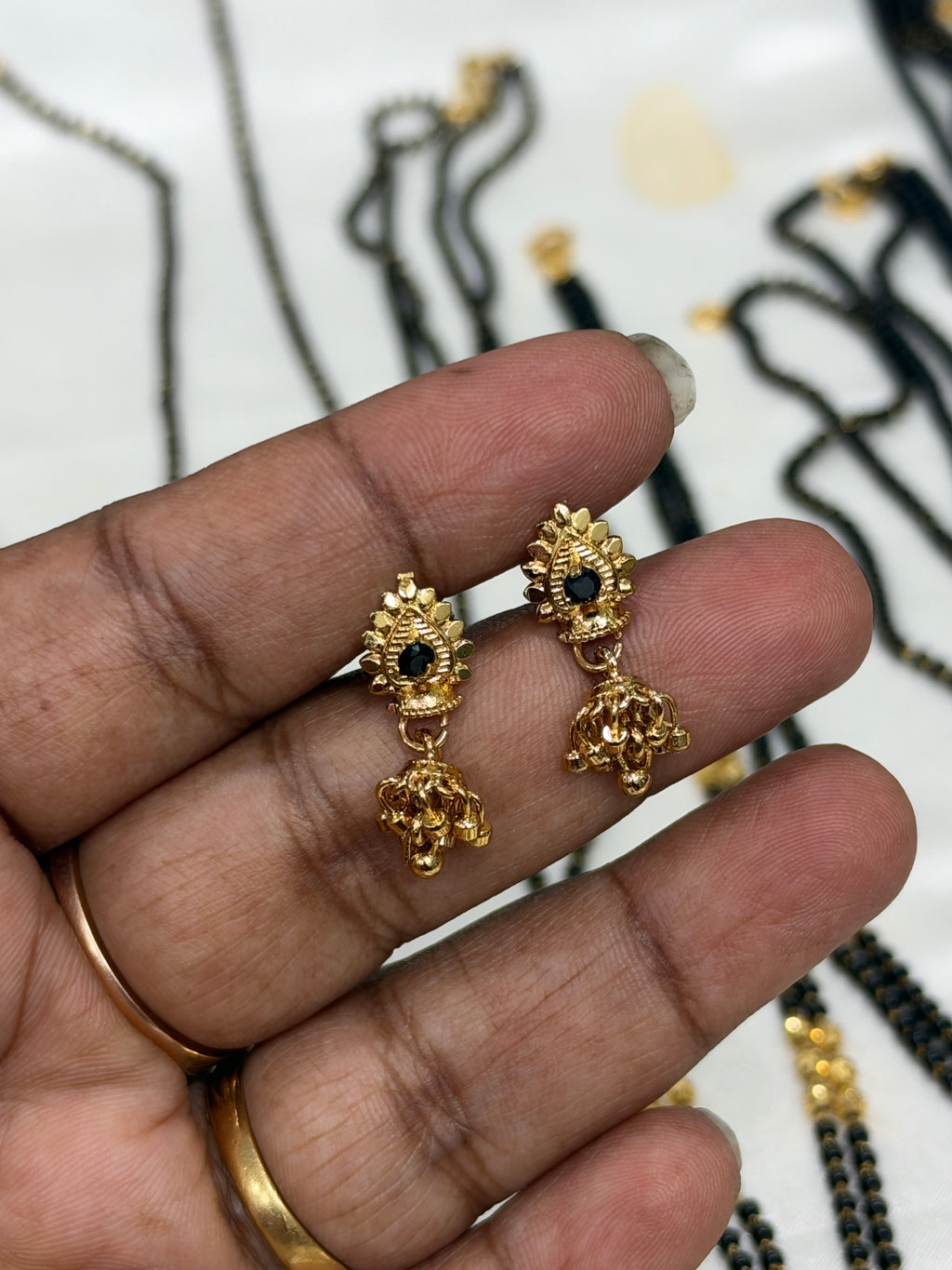 Er920 small butta gold balls back screw earrings
