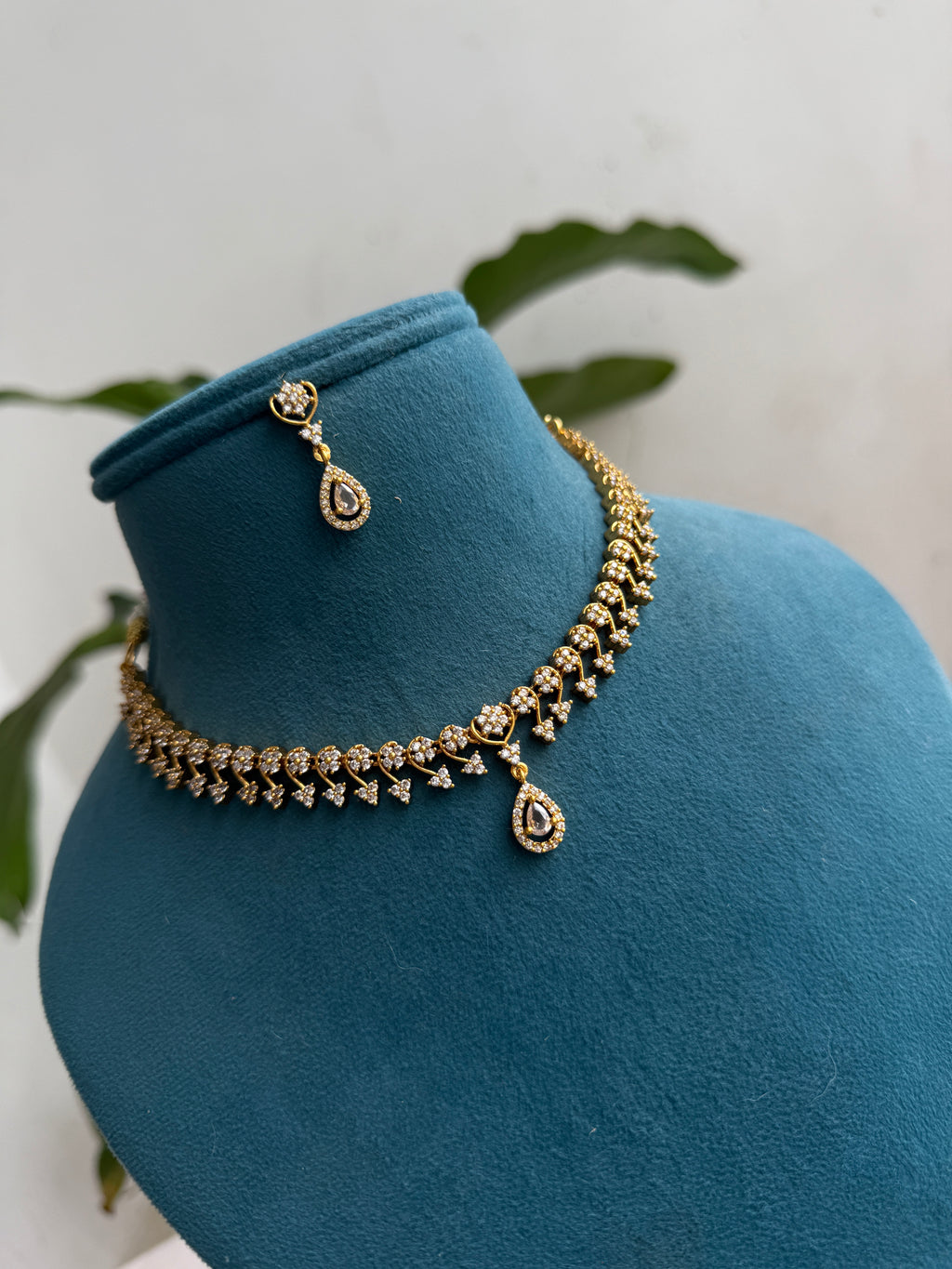 Ns438 simple white stone neckset