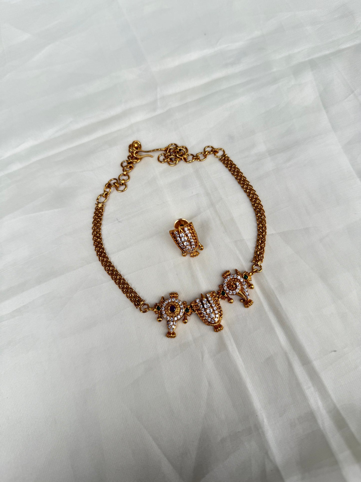 Venkateshwar Swamy namalu choker with Earrings